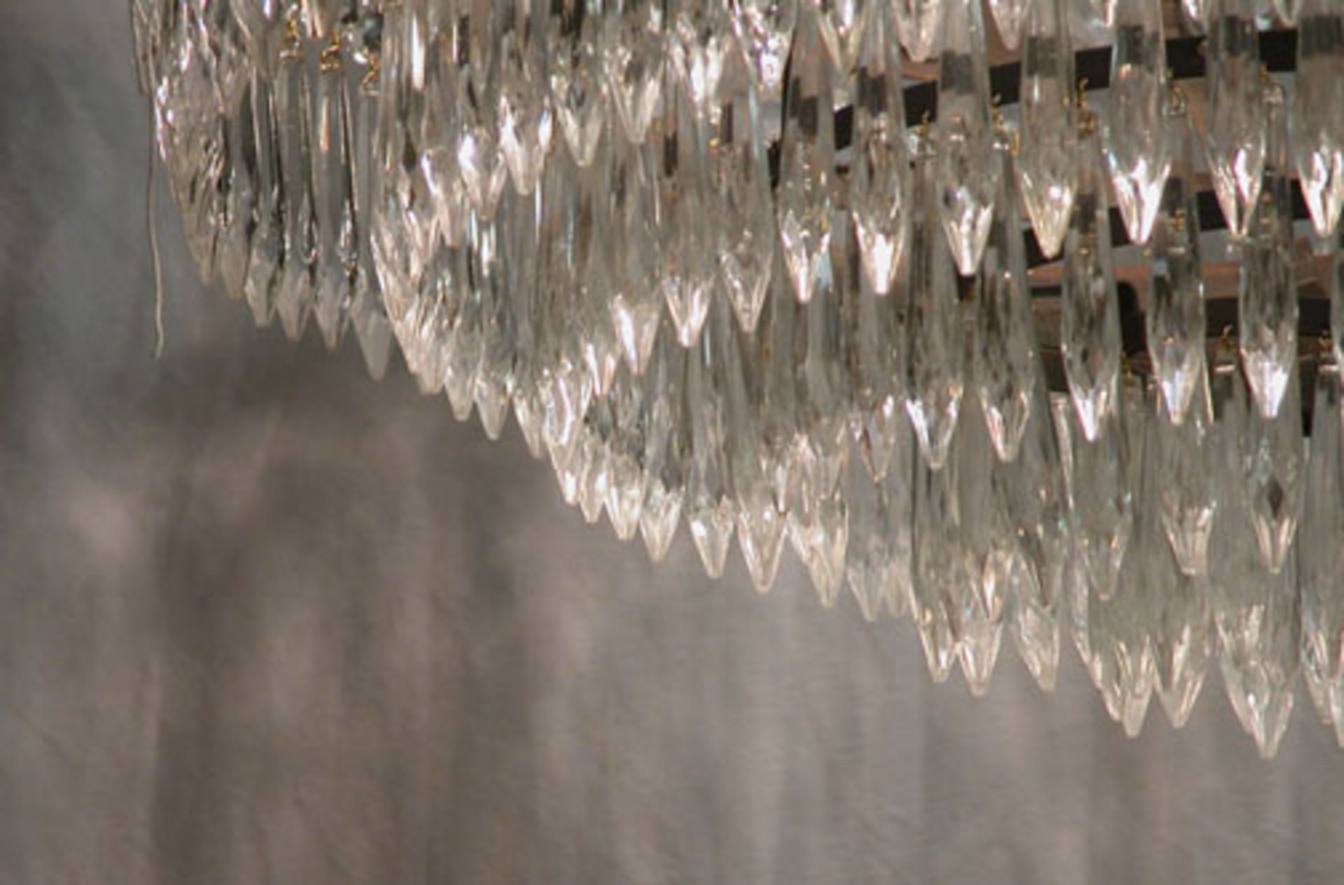 *CHANDELIER WITH LOZENGE SHAPED DROPLETS, MID 1900S. HEIGHT 610MM (24IN) X DIAMETER 485MM (19IN) [ - Image 2 of 4