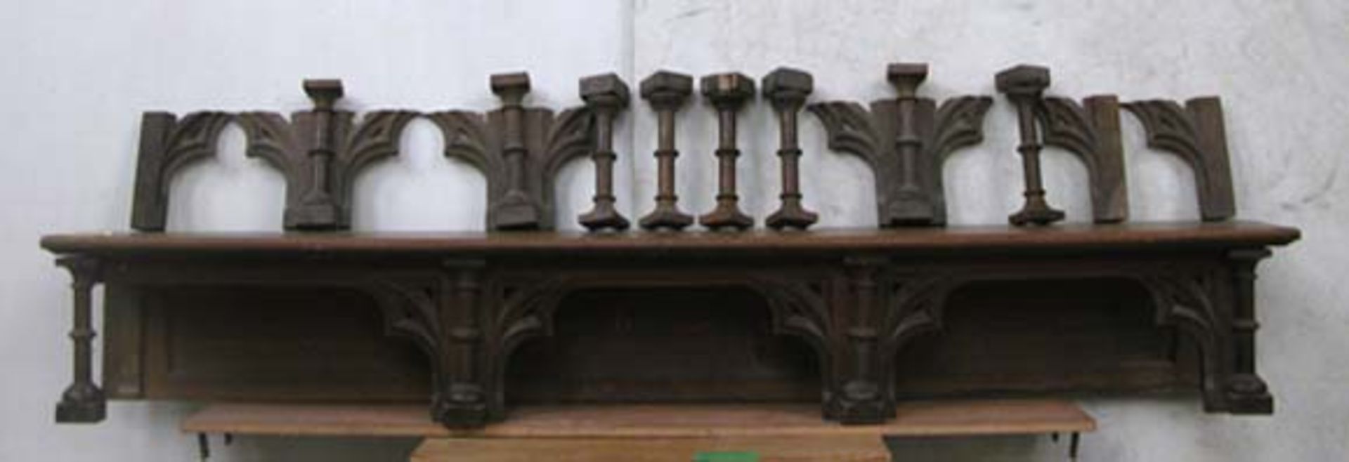 *GOTHIC OAK PREDELLA SHELF, CIRCA 1880. HEIGHT 315MM (12.5IN) X WIDTH 2135MM (84IN) X DEPTH 325MM ( - Image 3 of 3