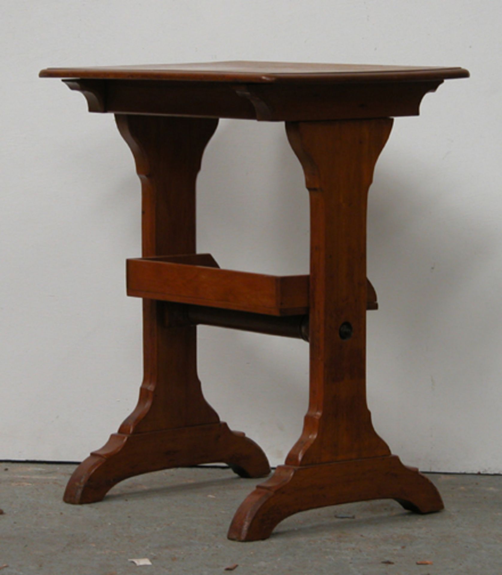 *CREDENCE TABLE, MID 1900'S. HEIGHT 730MM (28.75IN) X WIDTH 605MM (23.25IN) X DEPTH 445MM (17.