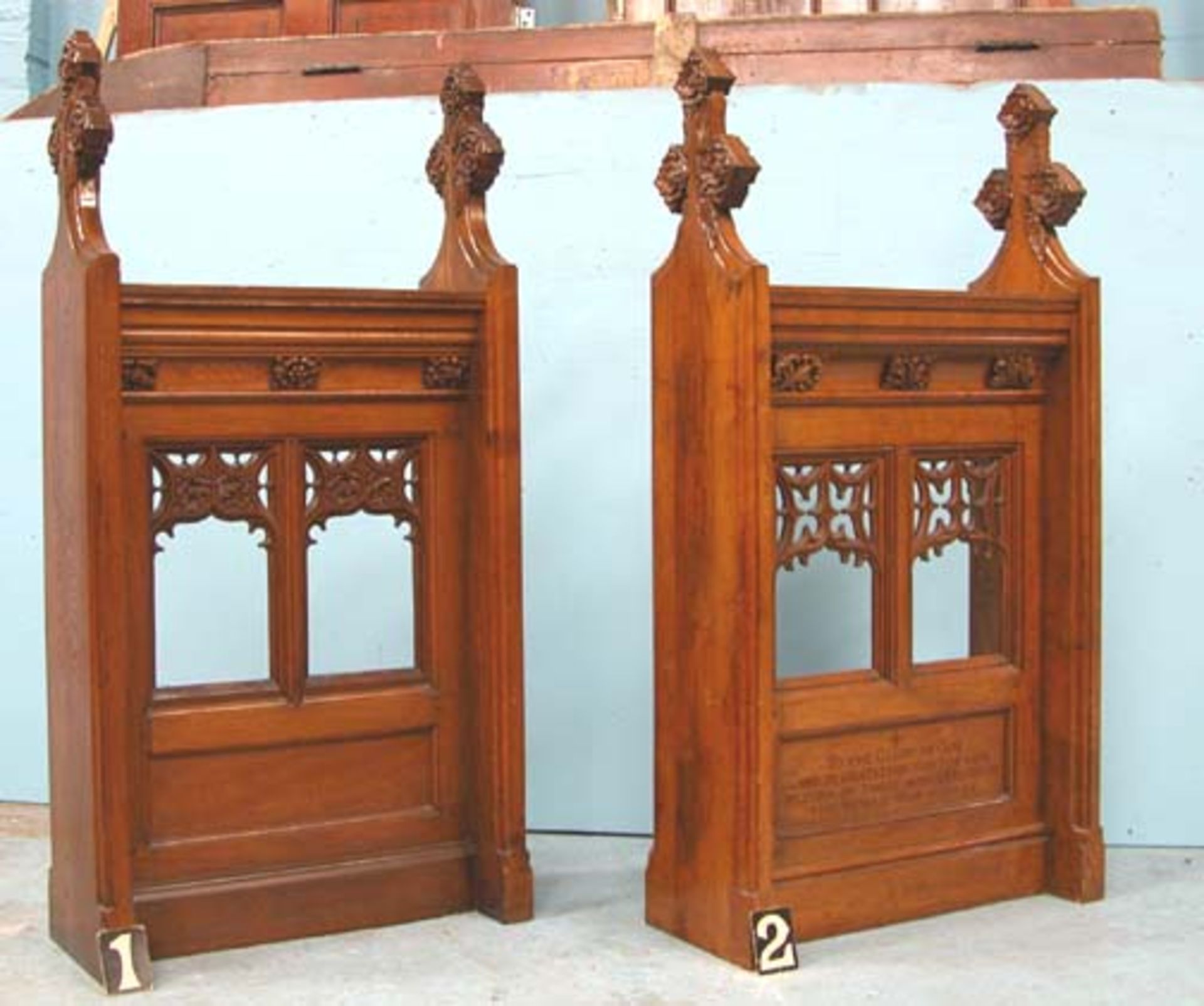 *CARVED OAK CLERGY DESK WITH CARVED POPPY HEADS AND PIERCED GOTHIC TRACERY, MID 1900S. HEIGHT 1430MM