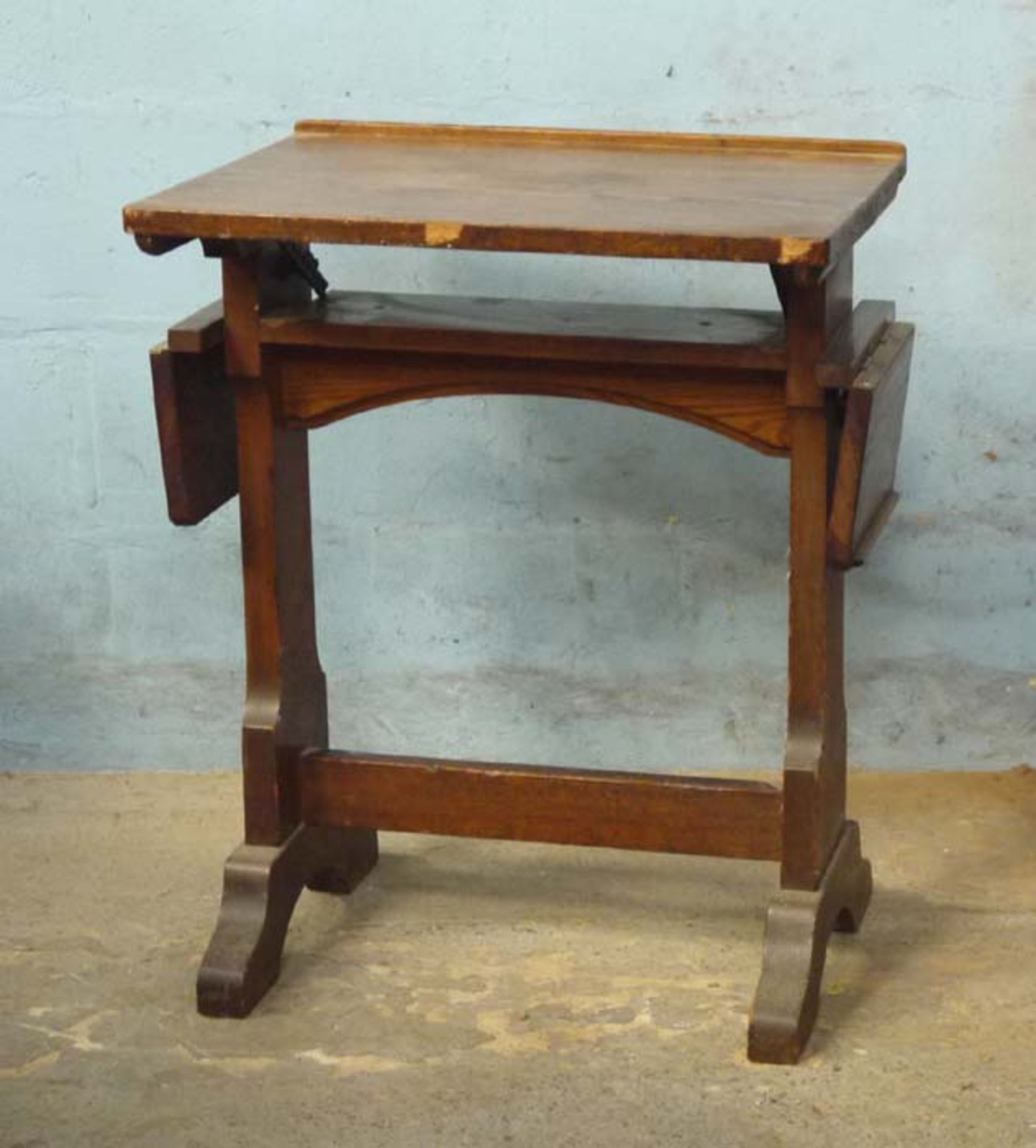 *VICTORIAN PITCH PINE SIDE TABLE. 770MM ( 30.25" ) HIGH X 660MM ( 26" ) WIDE X 465MM ( 18.25" ) DEEP - Image 2 of 5