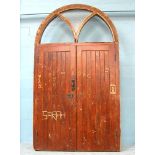 *PITCH PINE DOUBLE DOORS WITH ARCHED OVERDOOR, CIRCA 1900. HEIGHT 2945MM (116IN) X WIDTH 1675MM (