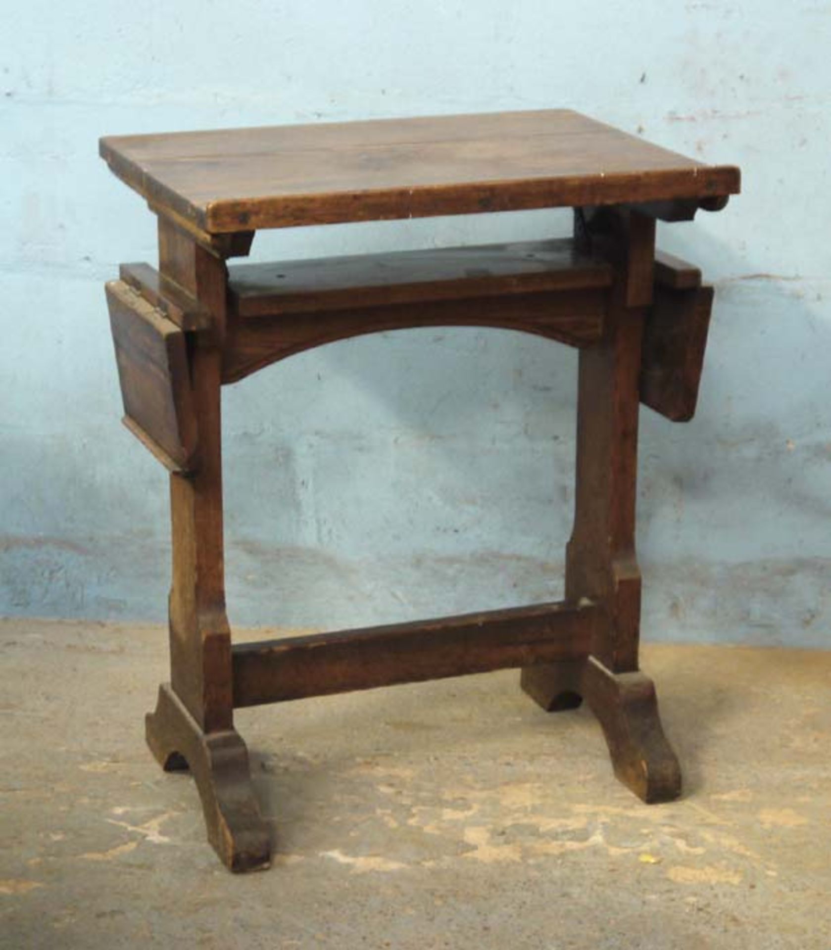 *VICTORIAN PITCH PINE SIDE TABLE. 770MM ( 30.25" ) HIGH X 660MM ( 26" ) WIDE X 465MM ( 18.25" ) DEEP