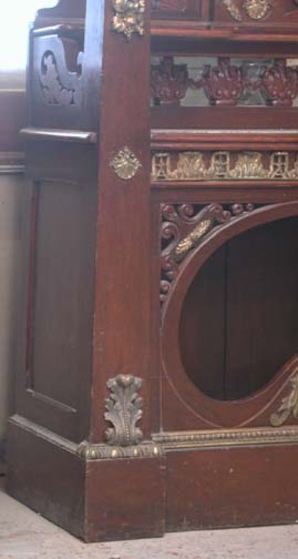 *MAHOGANY ART NOUVEAU EXHIBITION DRESSER. HEIGHT 2870MM (113IN) X WIDTH 1570MM (61.75IN) X DEPTH - Image 5 of 6