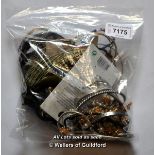 *Bag Of Fashion Jewellery [391-16/03]