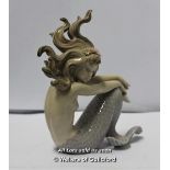Lladro Mermaid Holding A Shell With Fake Pearl, 17cm.