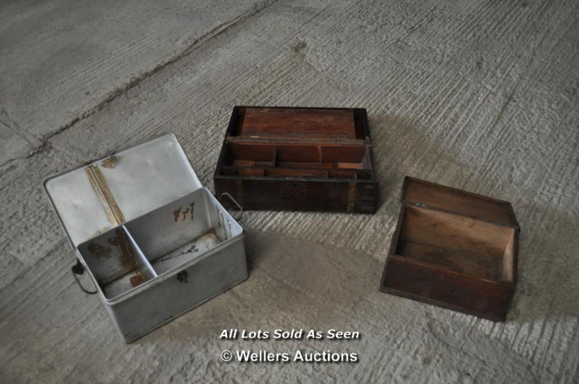 THREE VINTAGE TRINKET BOXES INCLUDING GALVANISED - Image 2 of 2