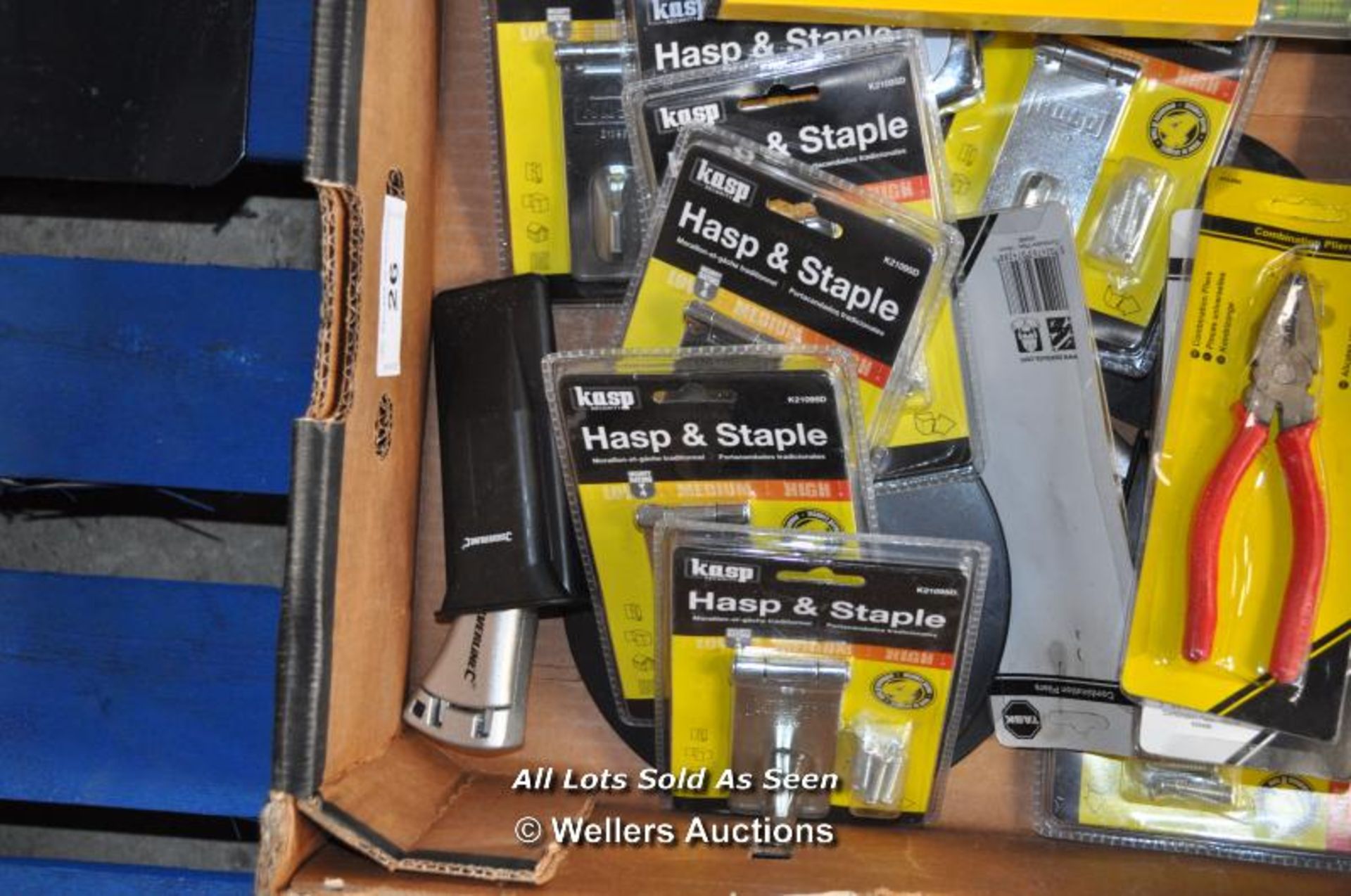 NEW HASP AND STAPLE SETS, SILVER LINE SAFETY KNIVES, LEVEL, BIKE MULTITOOL ETC - Image 2 of 3