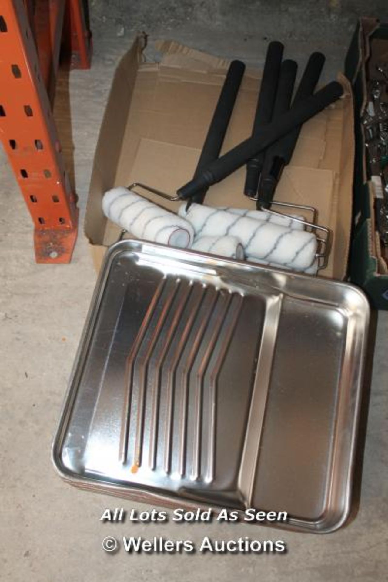 X5 TELESCOPIC PAINT ROLLERS AND X5 TRAYS