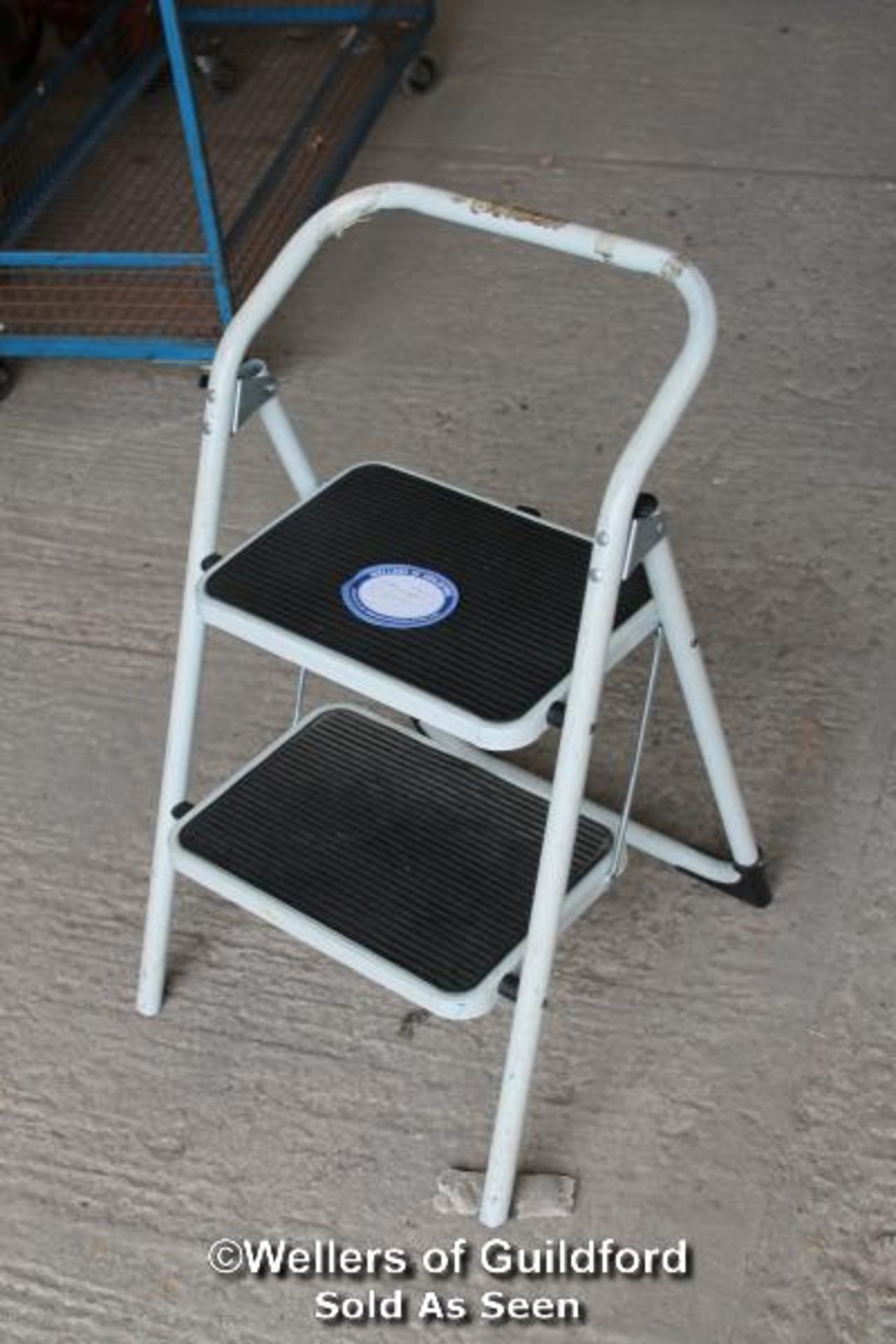 STEP STOOL