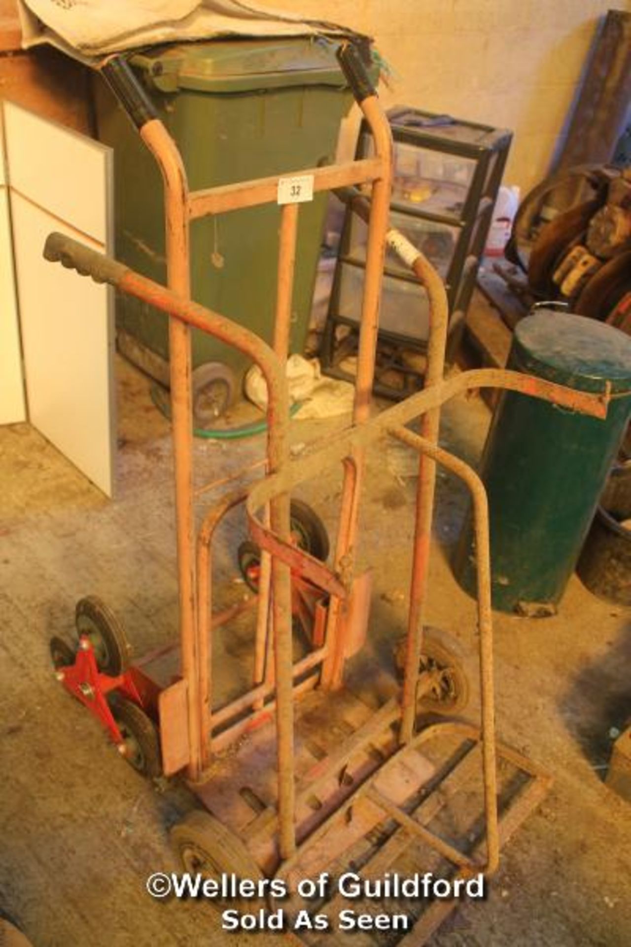 SACK BARROW AND OXY ACETYLENE BARROW