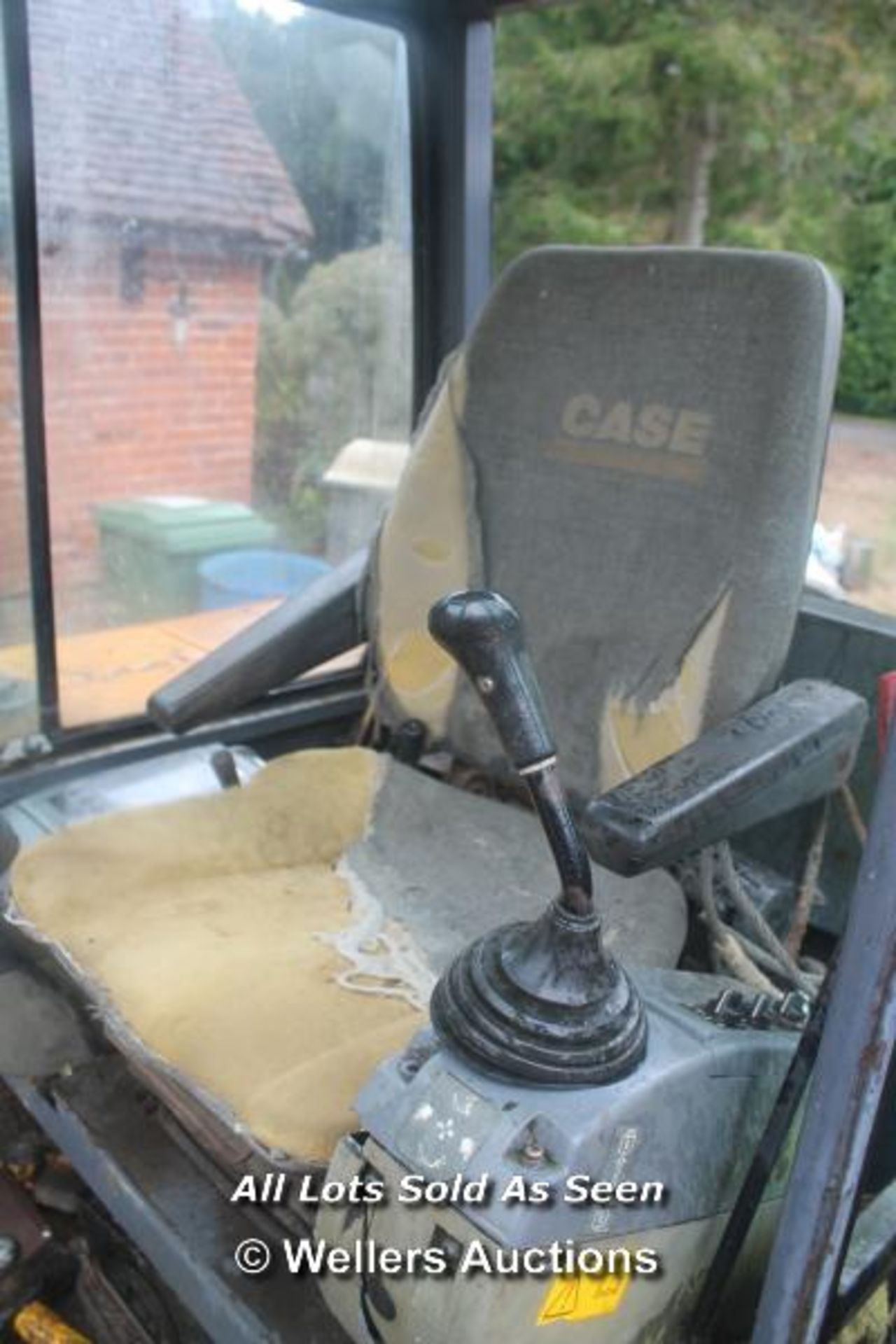 CASE CX50 6T DIGGER - APPROX 5867 HOURS - RUNNER - DOES NOT INCLUDE BALE SPIKE ATTACHMENT - Image 7 of 7