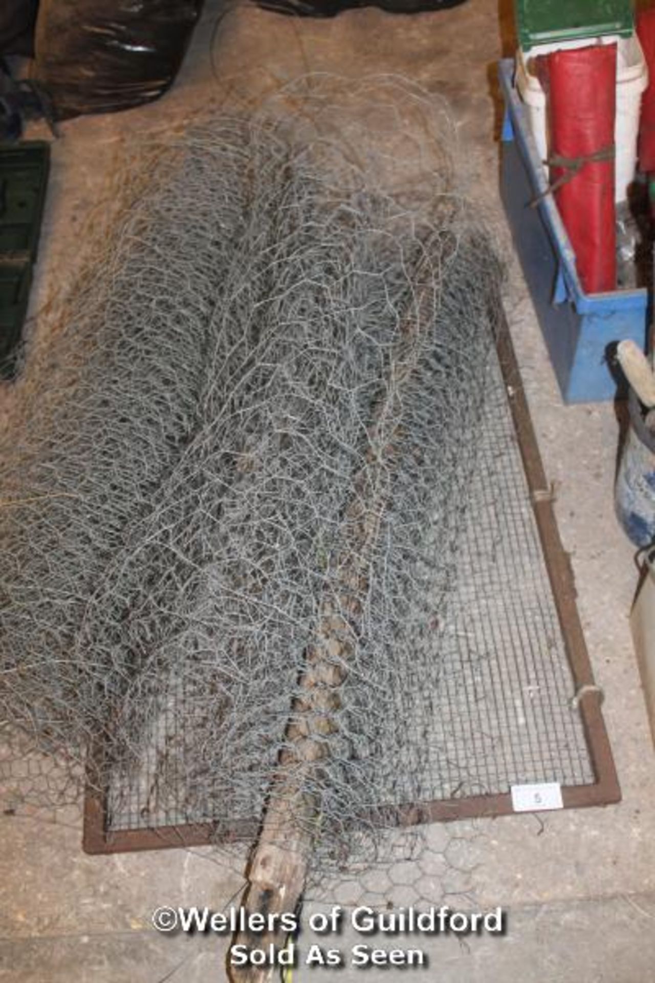 CHICKEN WIRE ETC