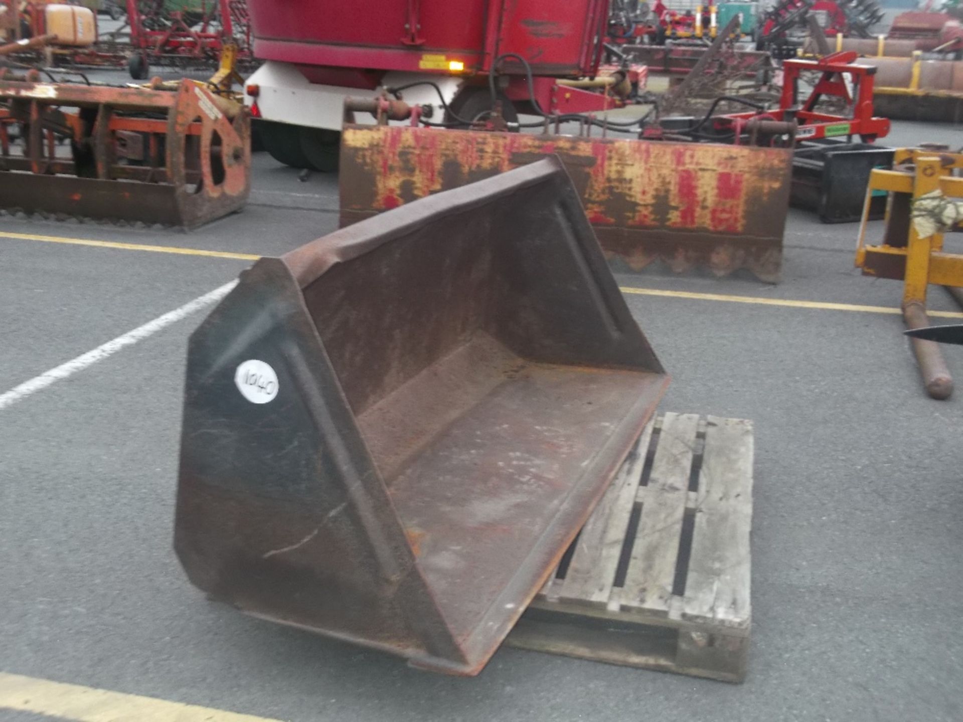 BUCKET TO FIT TRIMA LOADER