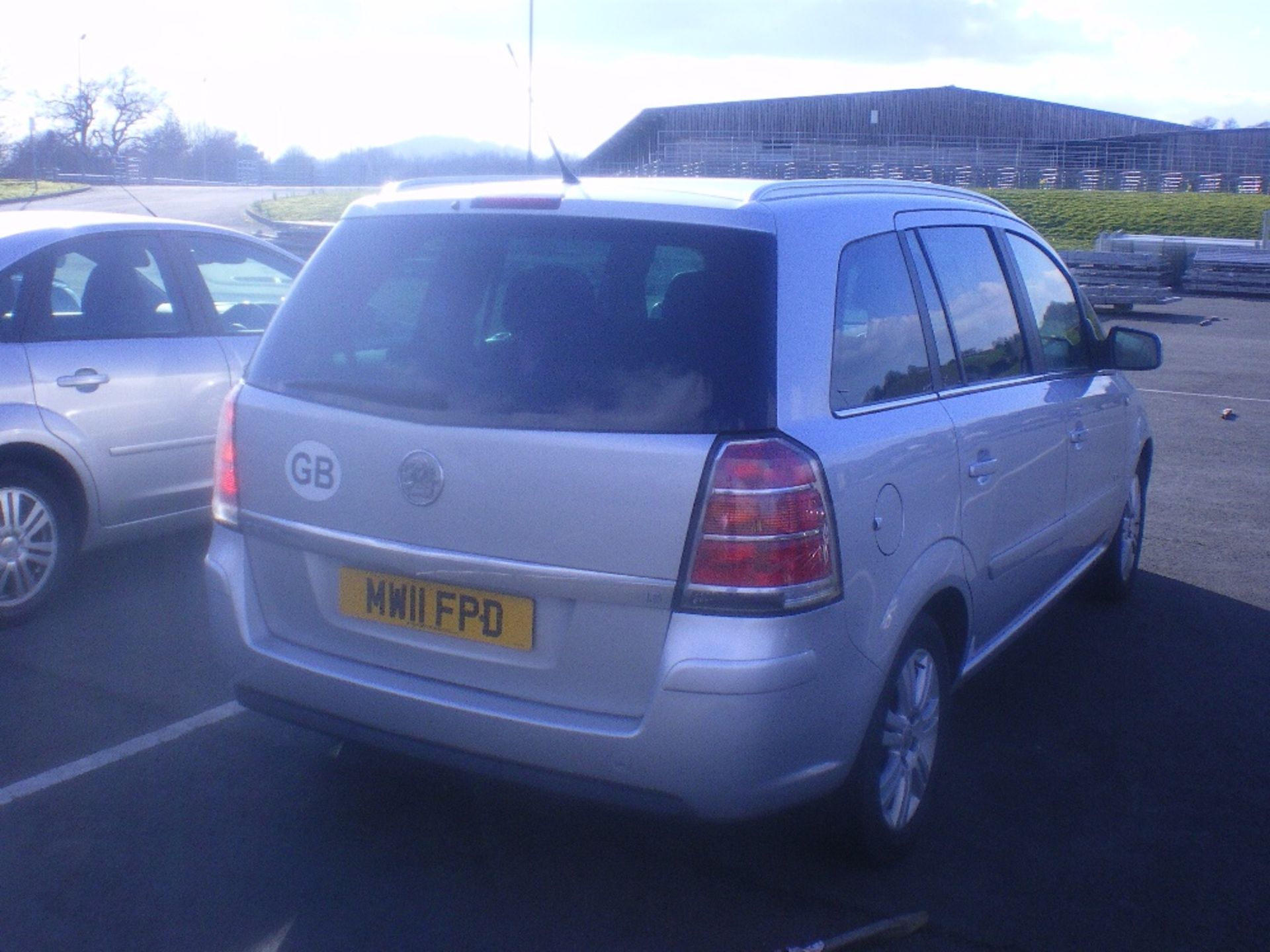 VAUXHALL ZAFIRA 1.6 PETROL, REG MW11FPD, 170K MILES, MOT 9/2/21 - Image 4 of 4