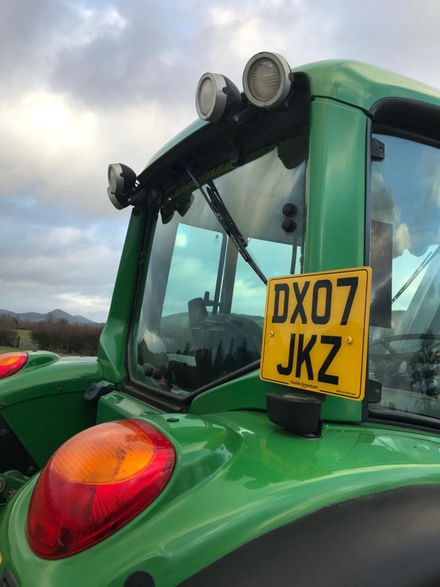 JOHN DEERE 6230 TRACTOR WITH QUICKE Q55 LOADER 07 PLATE APPROX 5715 HOURS - Image 3 of 6