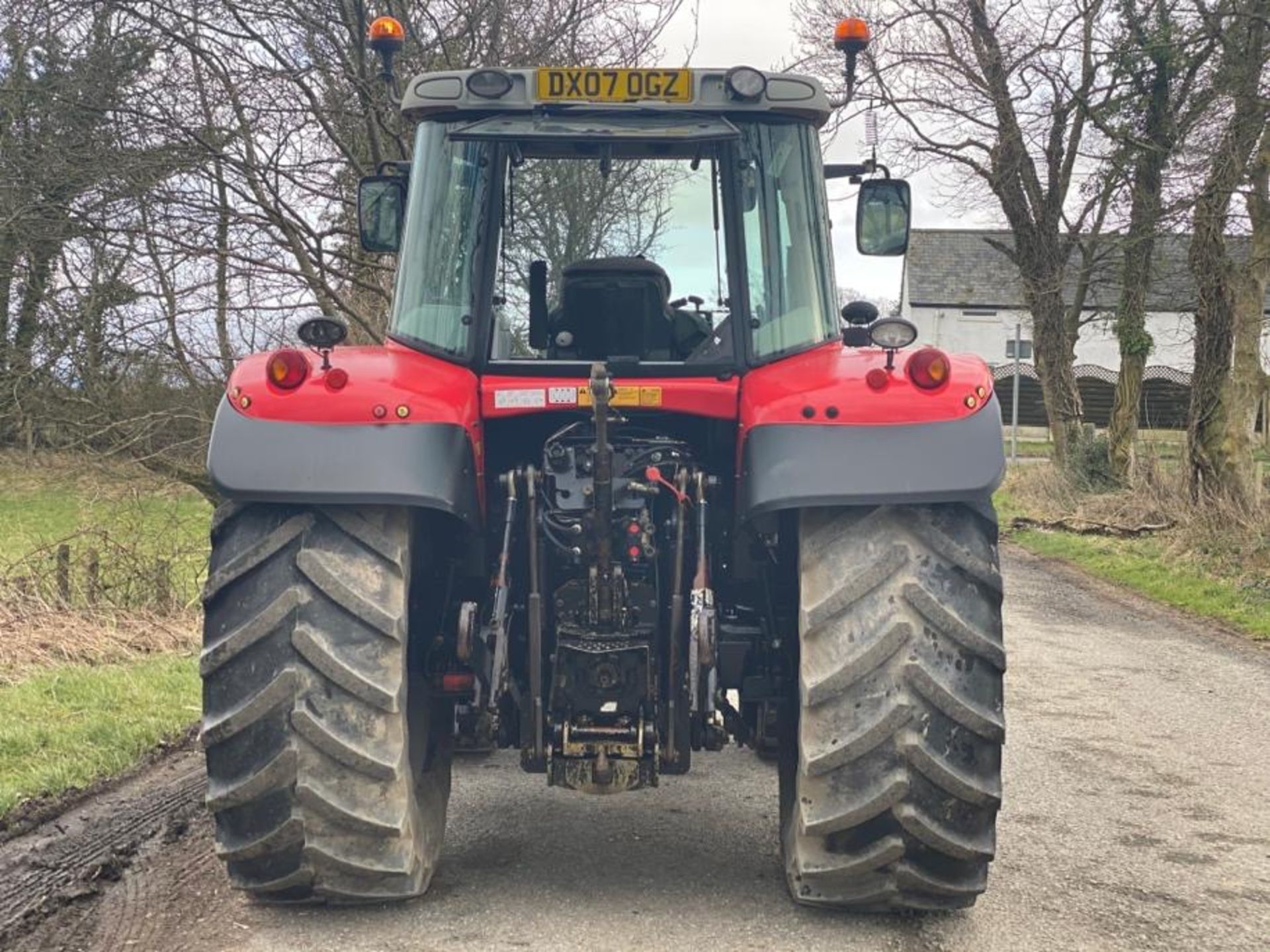 2007 MASSEY FERGUSON 6480 4WD TRACTOR 5000 HRS, FRONT LINKAGE, 50K BOX - Image 2 of 8