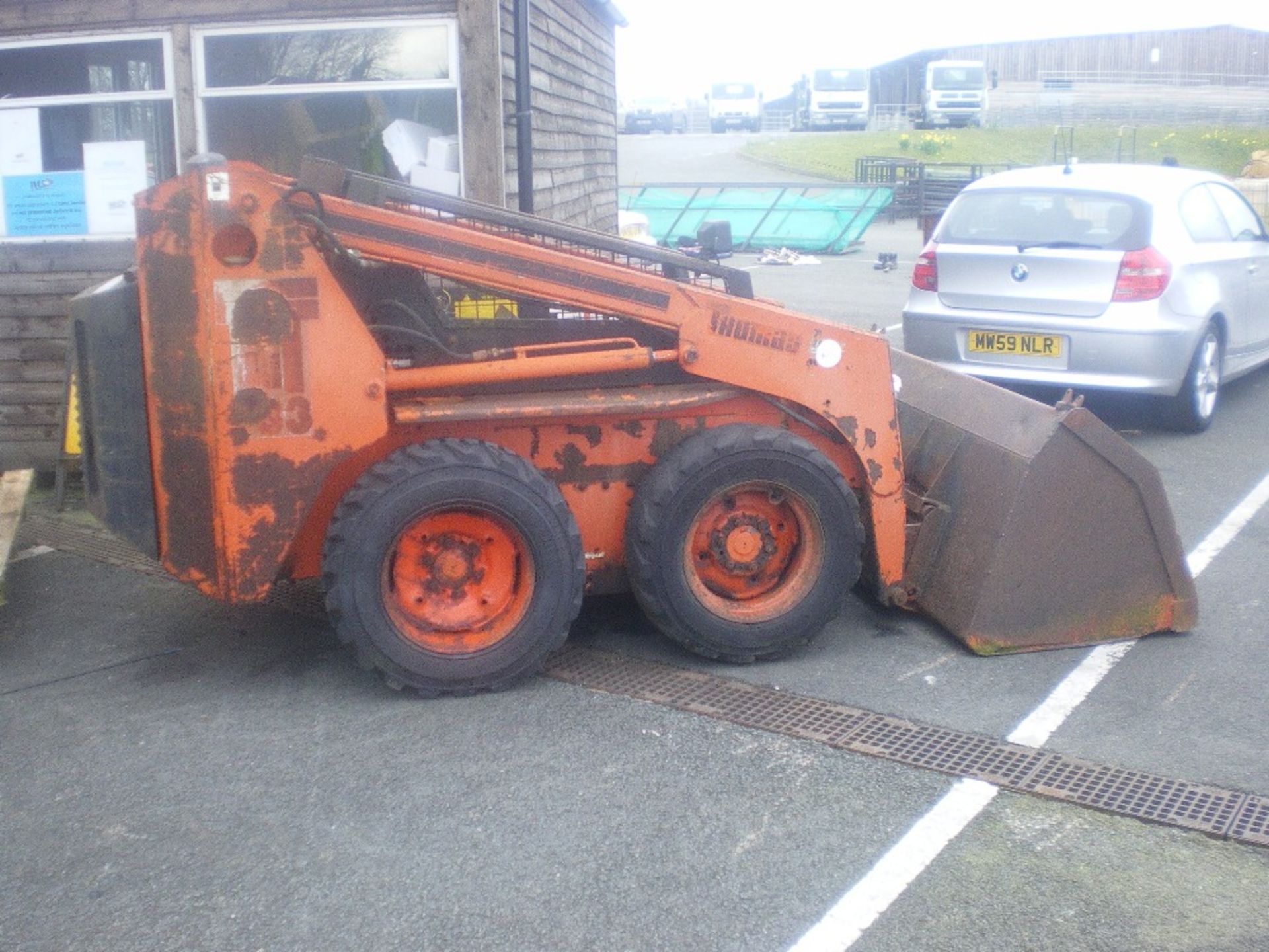 THOMAS 133 SKID STEER LOADER