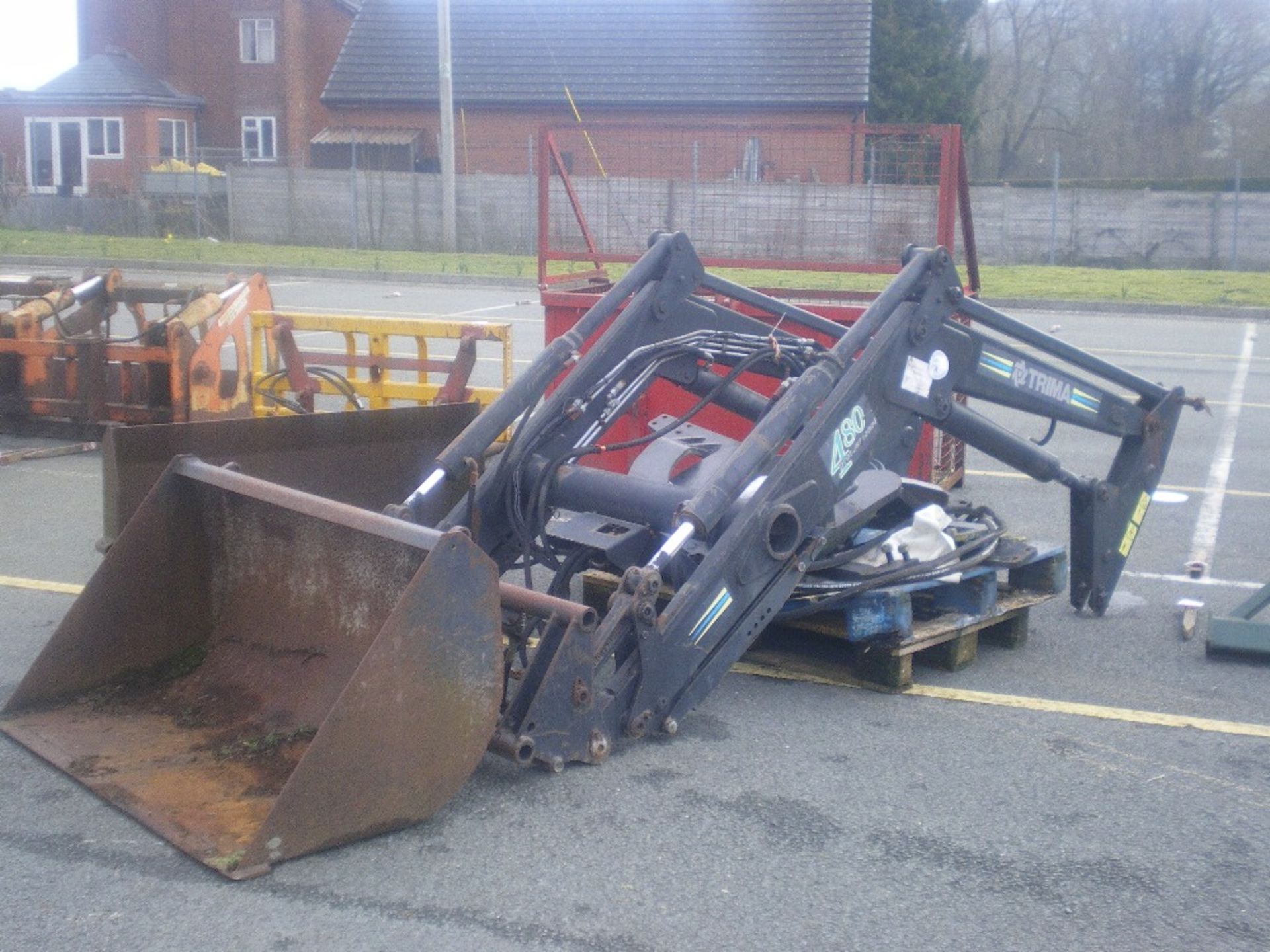 TRIMA 480 FRONT END LOADER