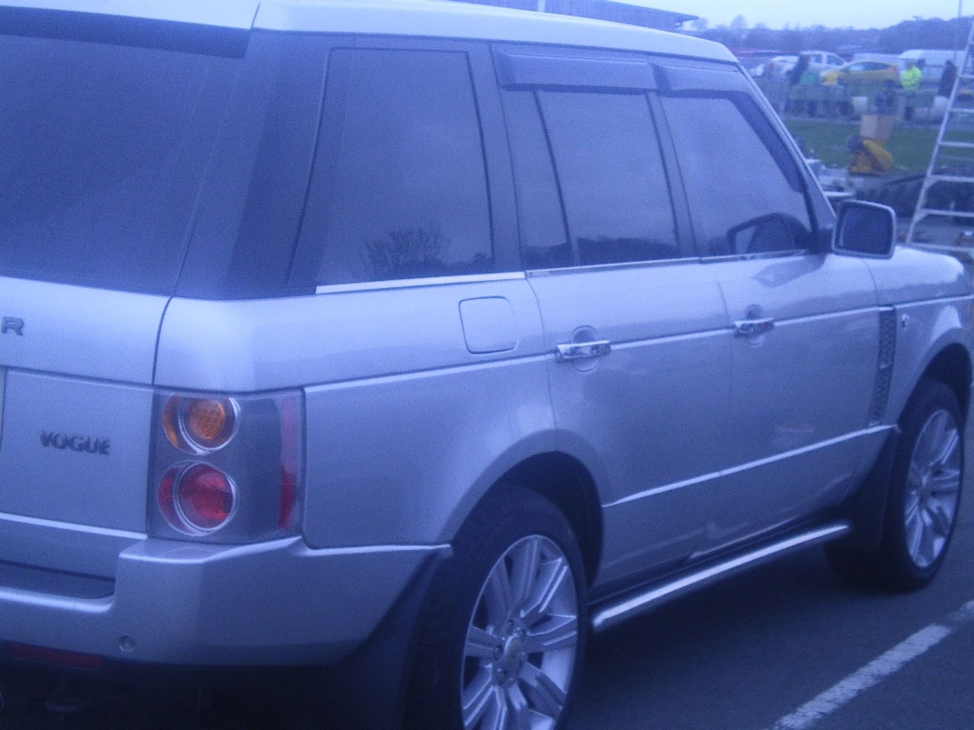 2003 RANGE ROVER VOGUE TDV6 AUTOMATIC, 142K MILES, MOT 28/12/20 - Image 3 of 4