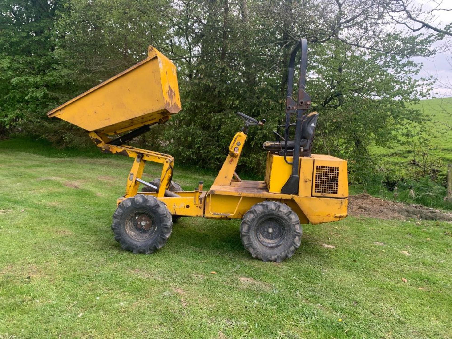 THWAITES DUMPER (1999) DUMPER 1 TONNE HIGH TIP GOOD WORKING ORDER - Image 3 of 5