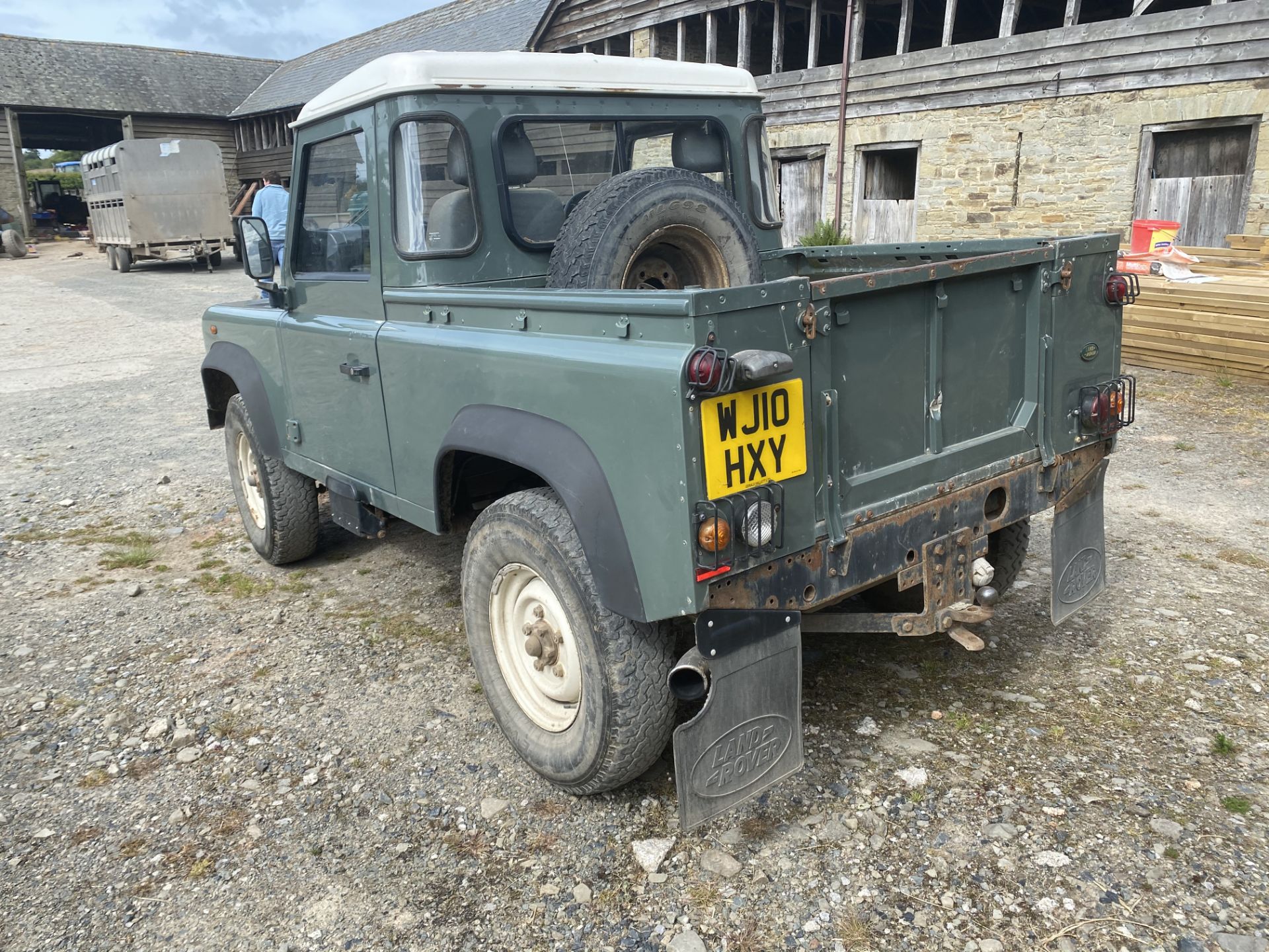 LANDROVER DEFENDER (2010) - Image 2 of 2