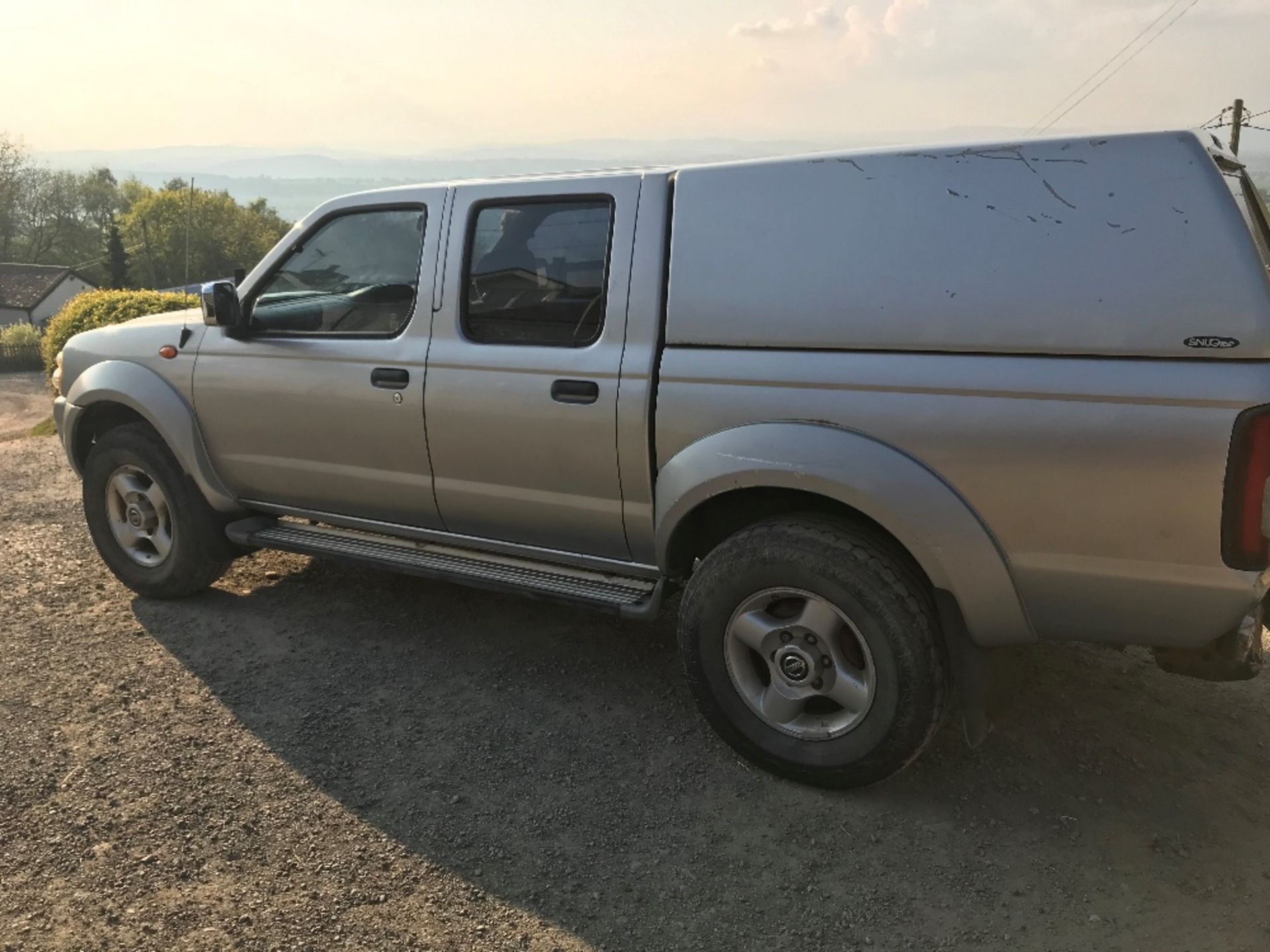 NISSAN 2.5di 4x4 NAVARA PICK UP - Image 2 of 6