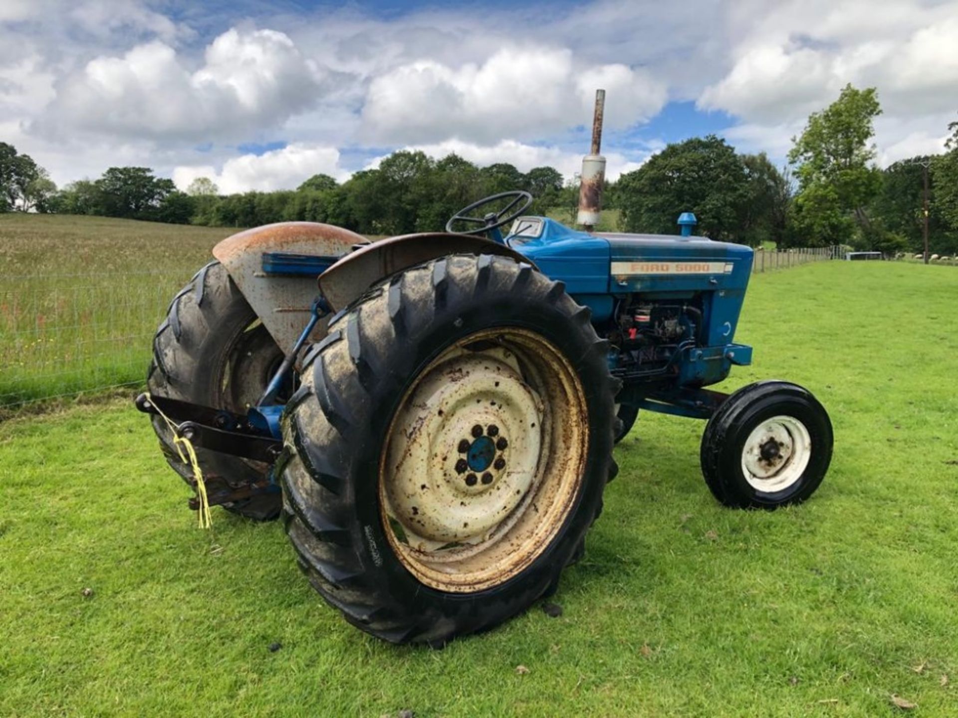 FORD 5000 TRACTOR