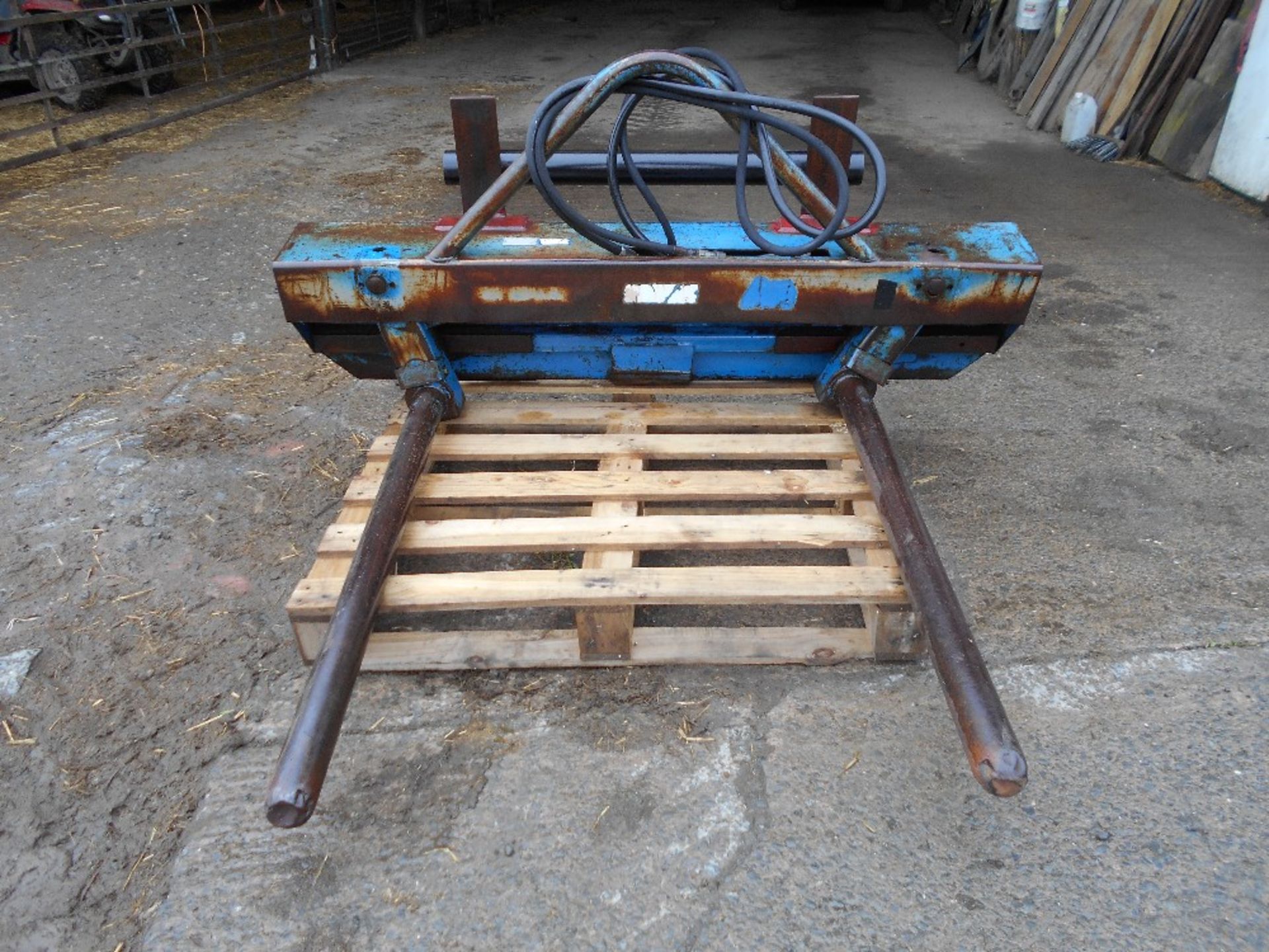 ABT ROUND BALE HANDLER - Image 4 of 4