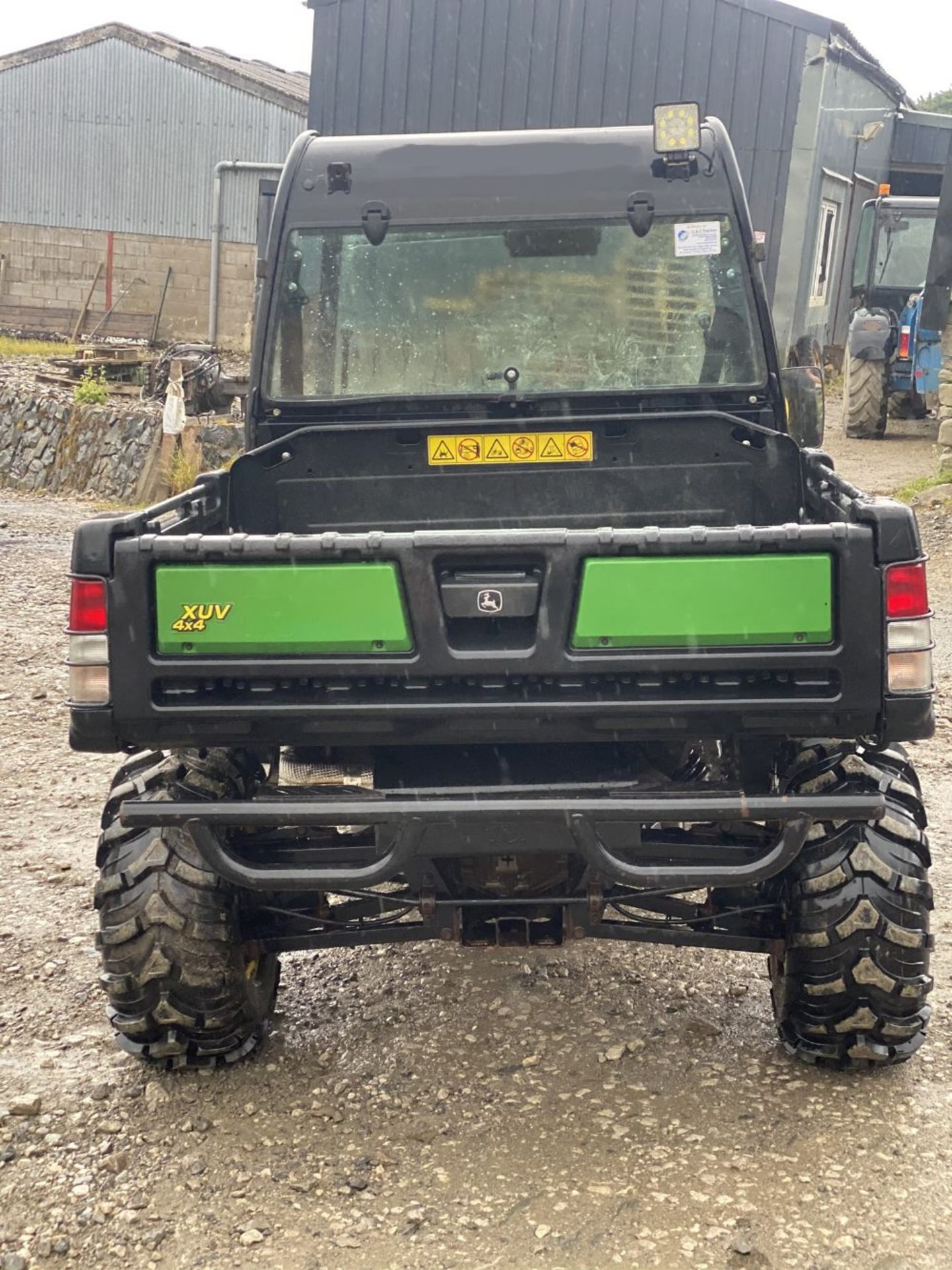 JOHN DEERE GATOR 2013 FULL WORKING ORDER 2800 HRS