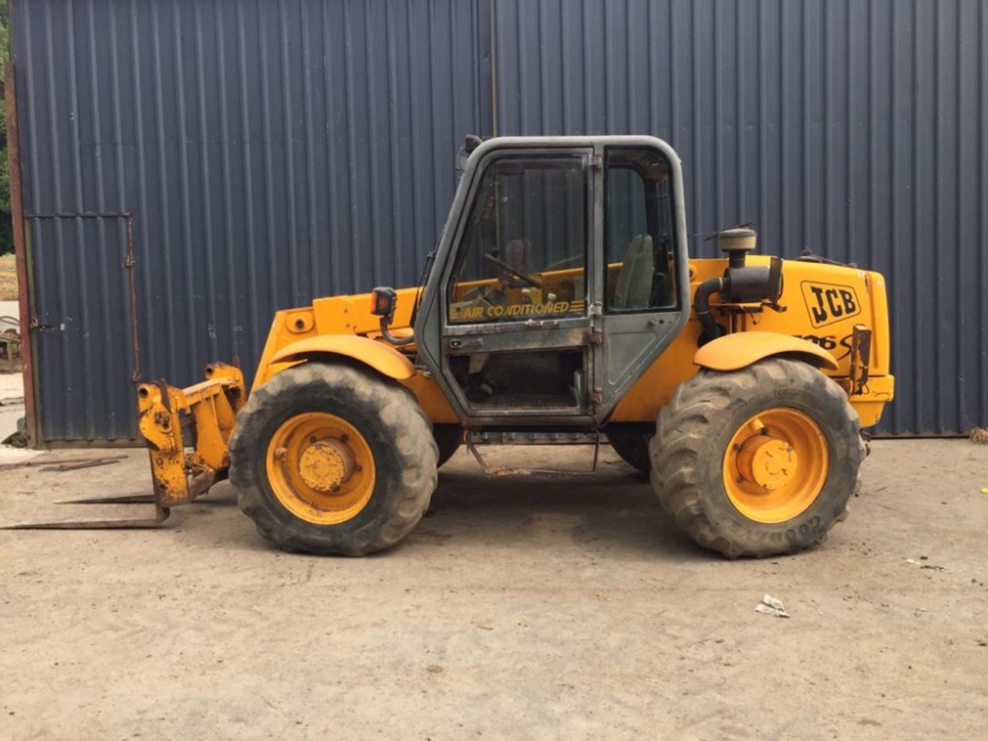 JCB S26 FARM SPECIAL LOADALL - Image 2 of 4