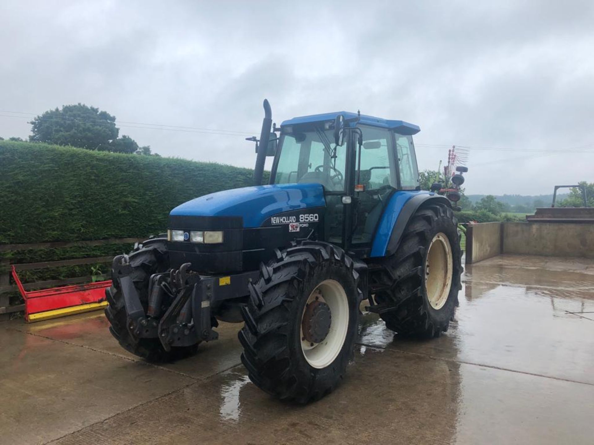 NEW HOLLAND 8560 4WD TRACTOR - Image 3 of 8