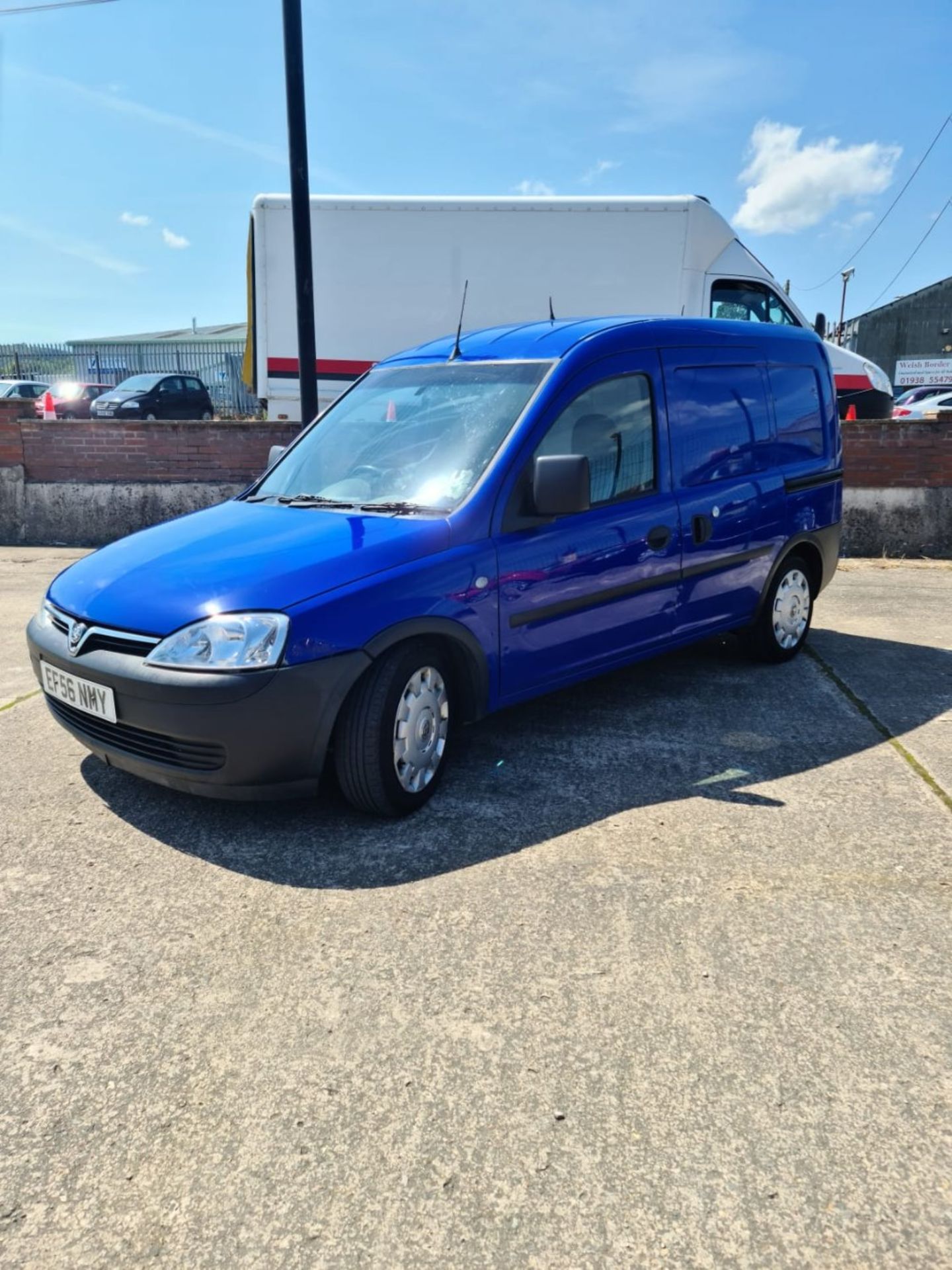 VAUXHALL COMBO 1.3CDTI VAN (56 PLATE) - Image 3 of 11