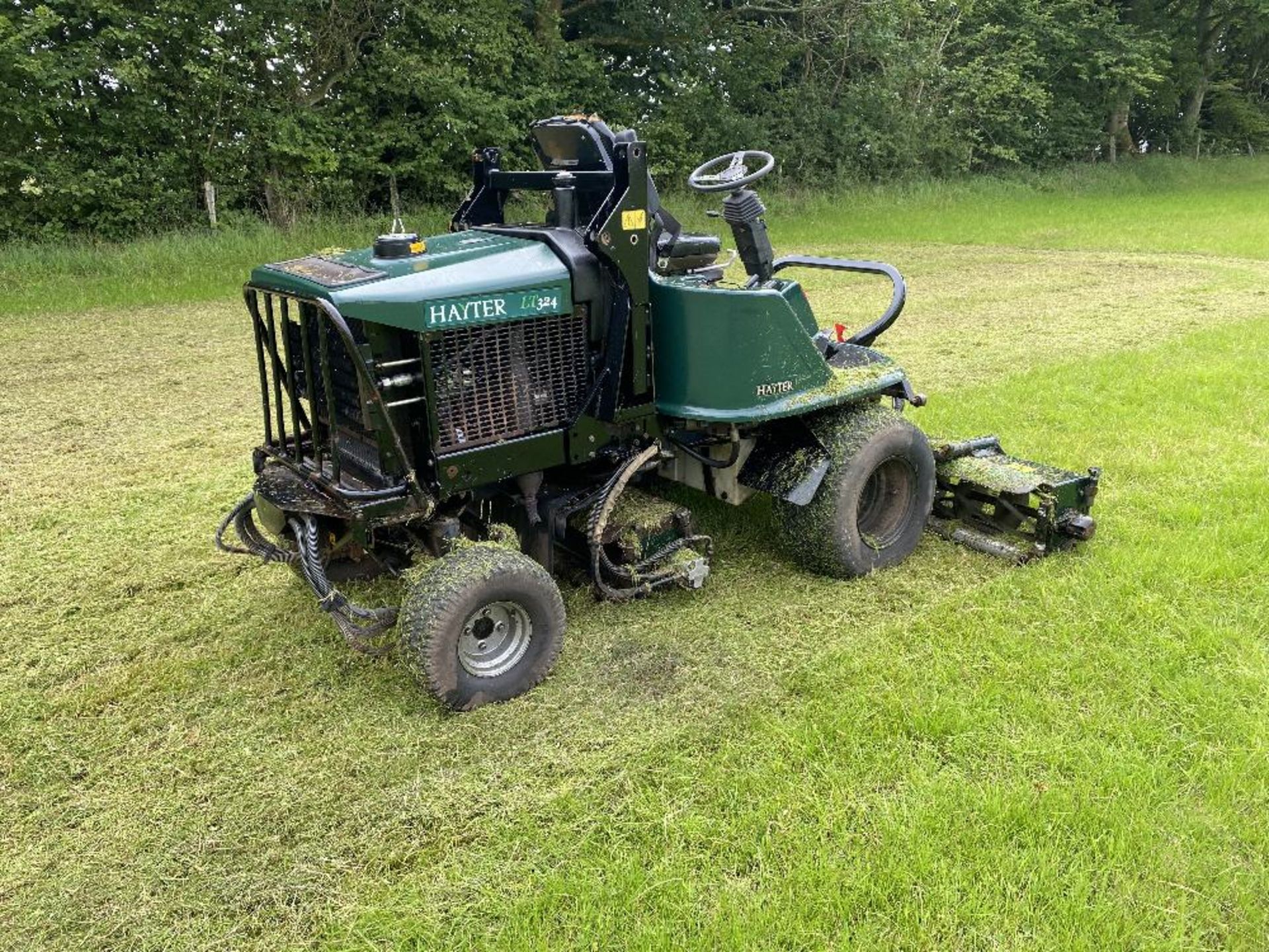 HAYTER LT 324 GANG MOWER - Image 5 of 8