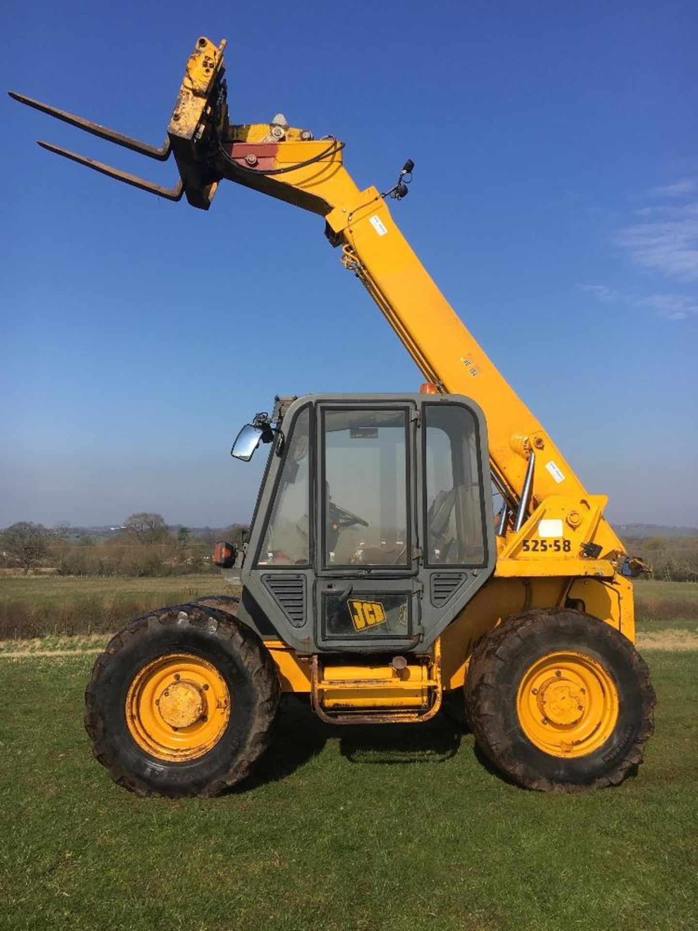 JCB 525-58 TELESCOPIC LOADER - Image 3 of 9