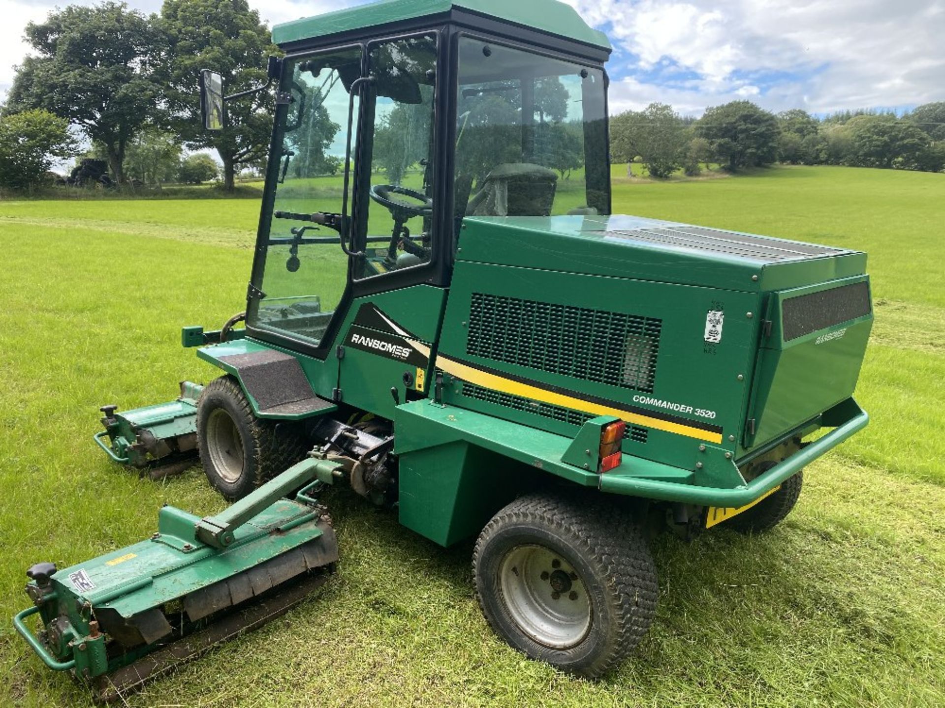 2007 RANSOMES COMMANDER 4WD MOWER 3520 2007 - Image 7 of 9