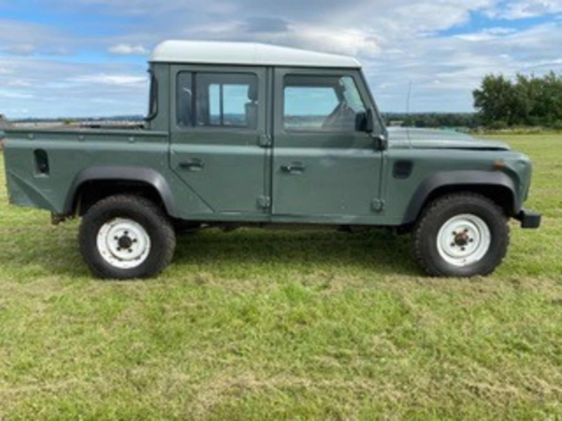 2016 LANDROVER DEFENDER 110 - Image 6 of 9