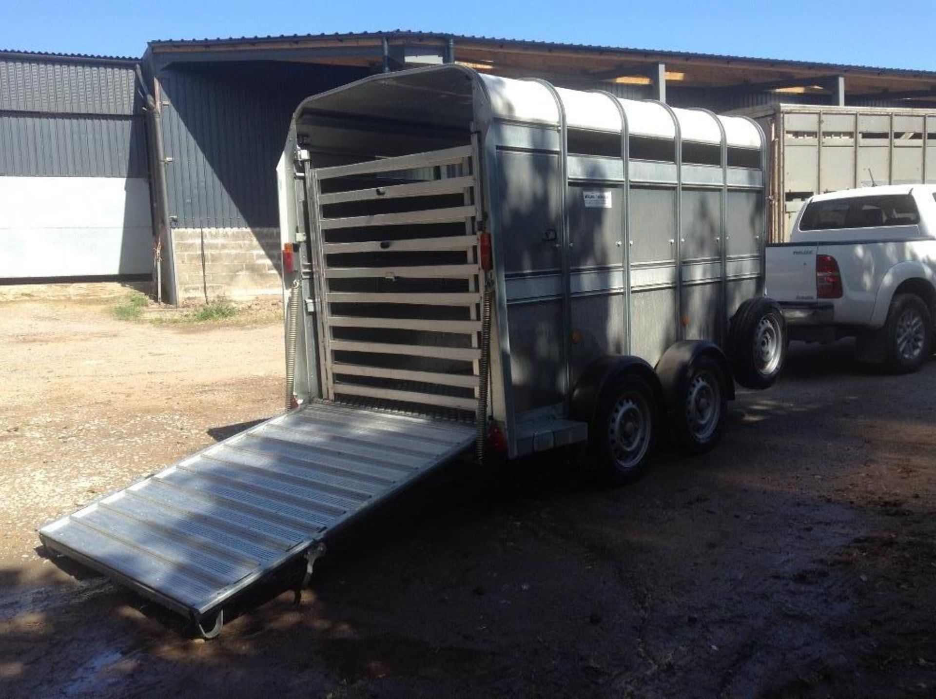 IFOR WILLIAMS 10' STOCK TRAILER