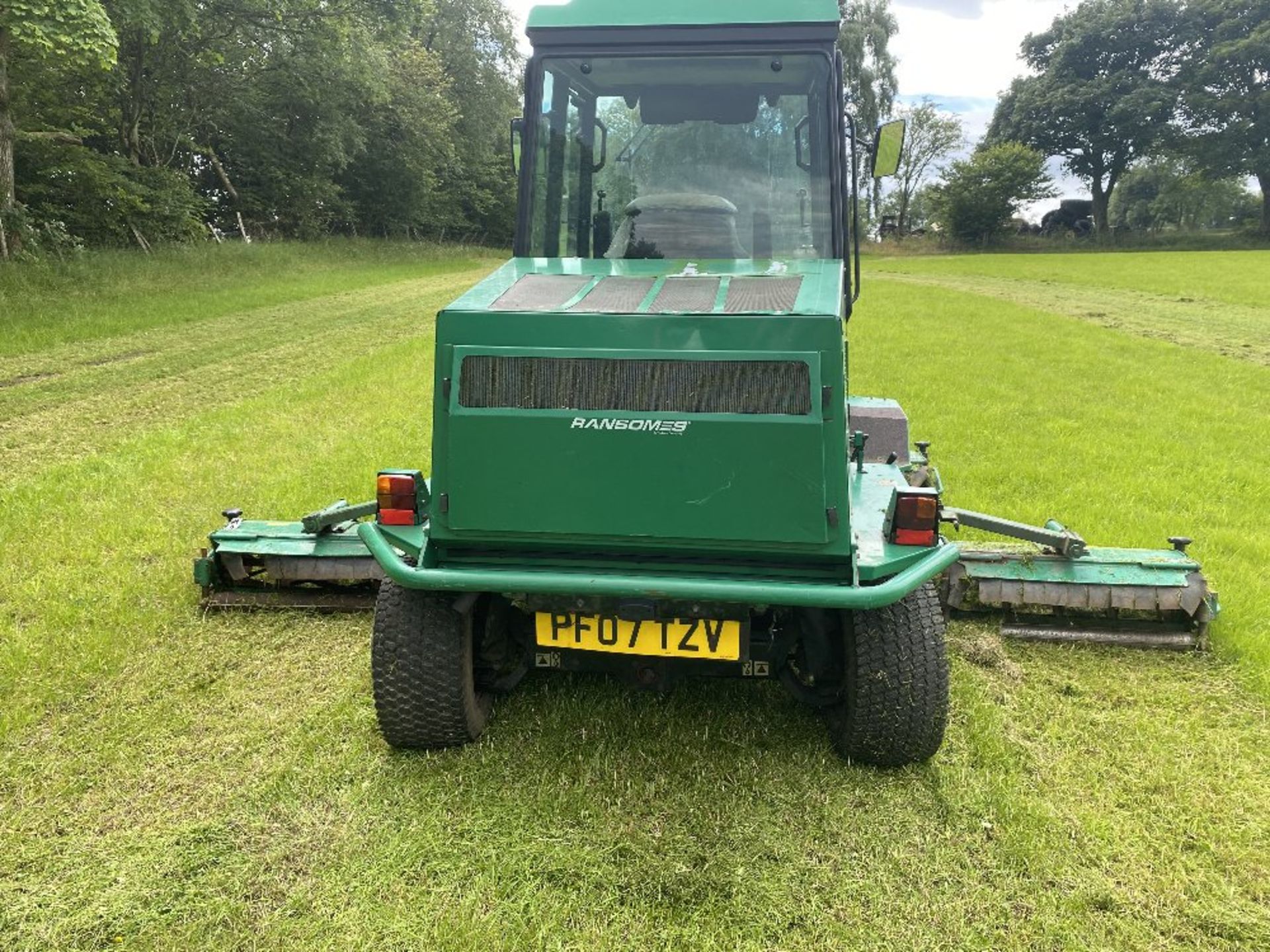 2007 RANSOMES COMMANDER 4WD MOWER 3520 2007 - Image 6 of 9