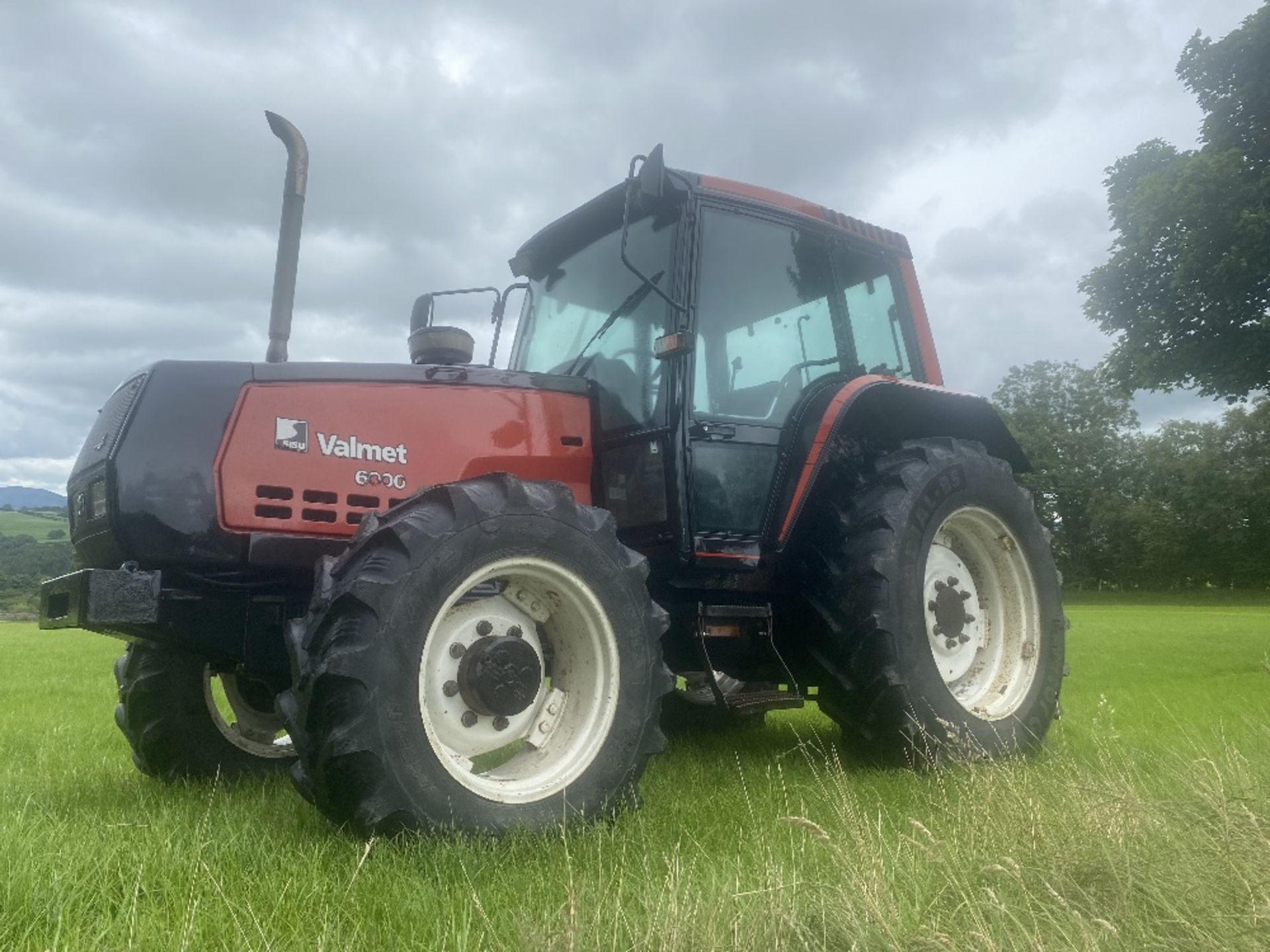 VALMET 6000 4WD TRACTOR - Image 3 of 11