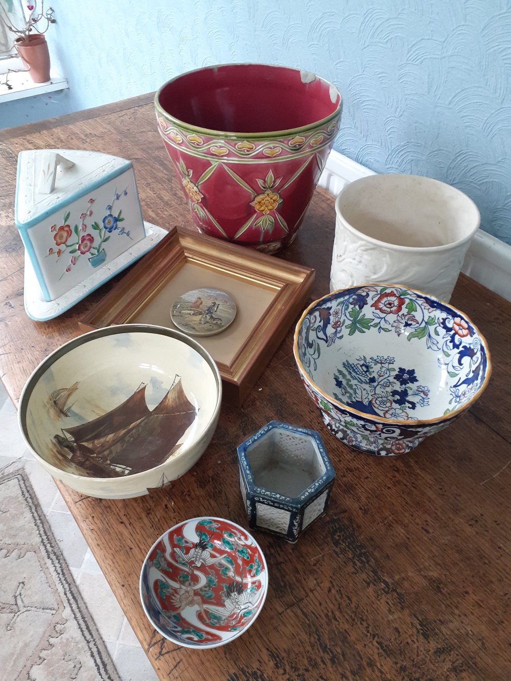 Majolica planter a/f Doulton bowl with painted sailing boats