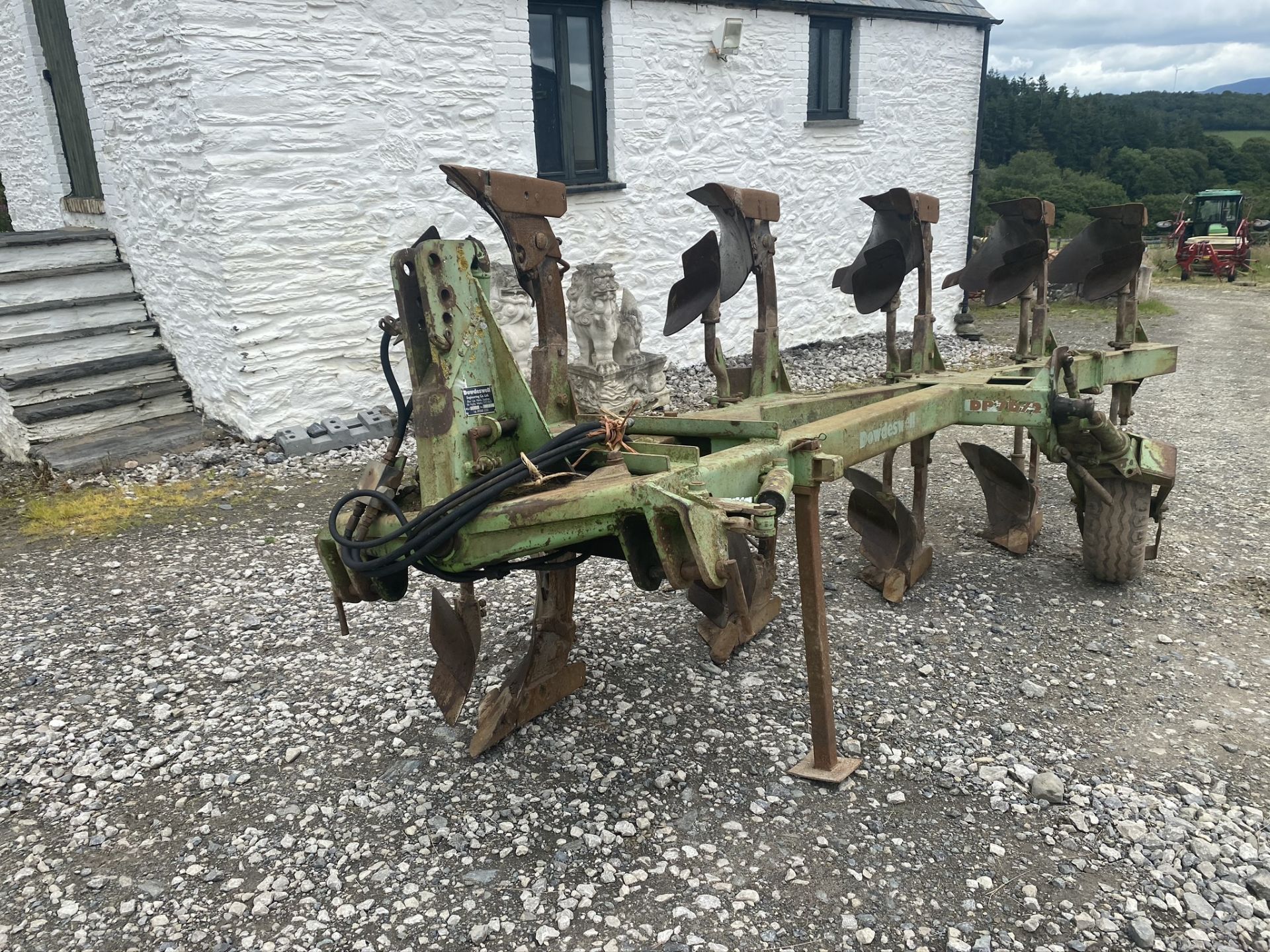DOWDESWELL DP7D2 5 FURROW PLOUGH - Image 3 of 10