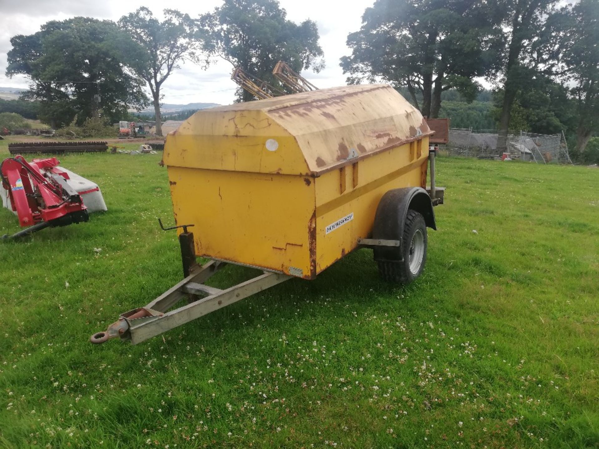 WESTERN 2000LITRE BUNDED FUEL BOWSER