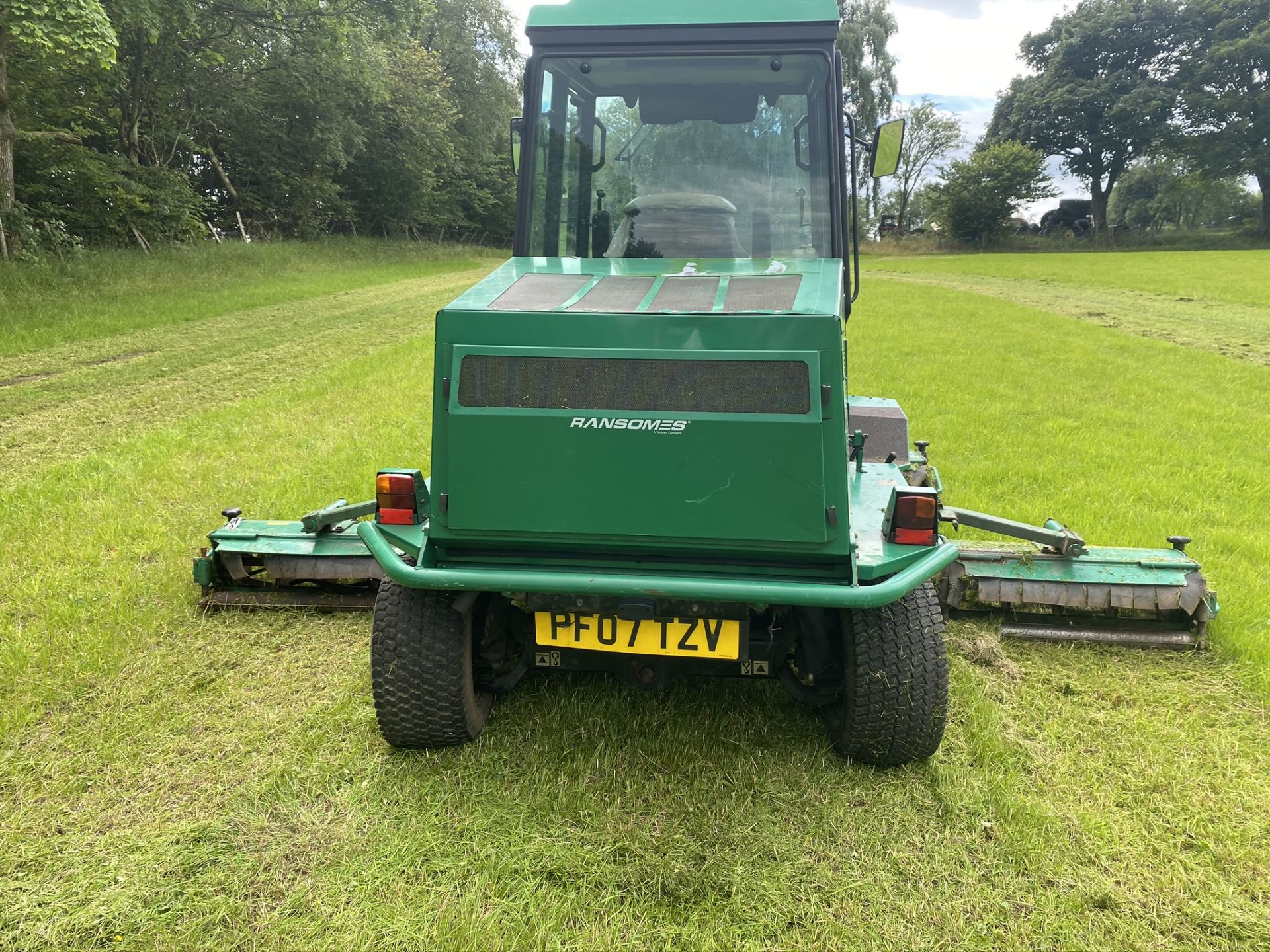 RANSOMES COMANDER 3520 MOWER - Image 2 of 9