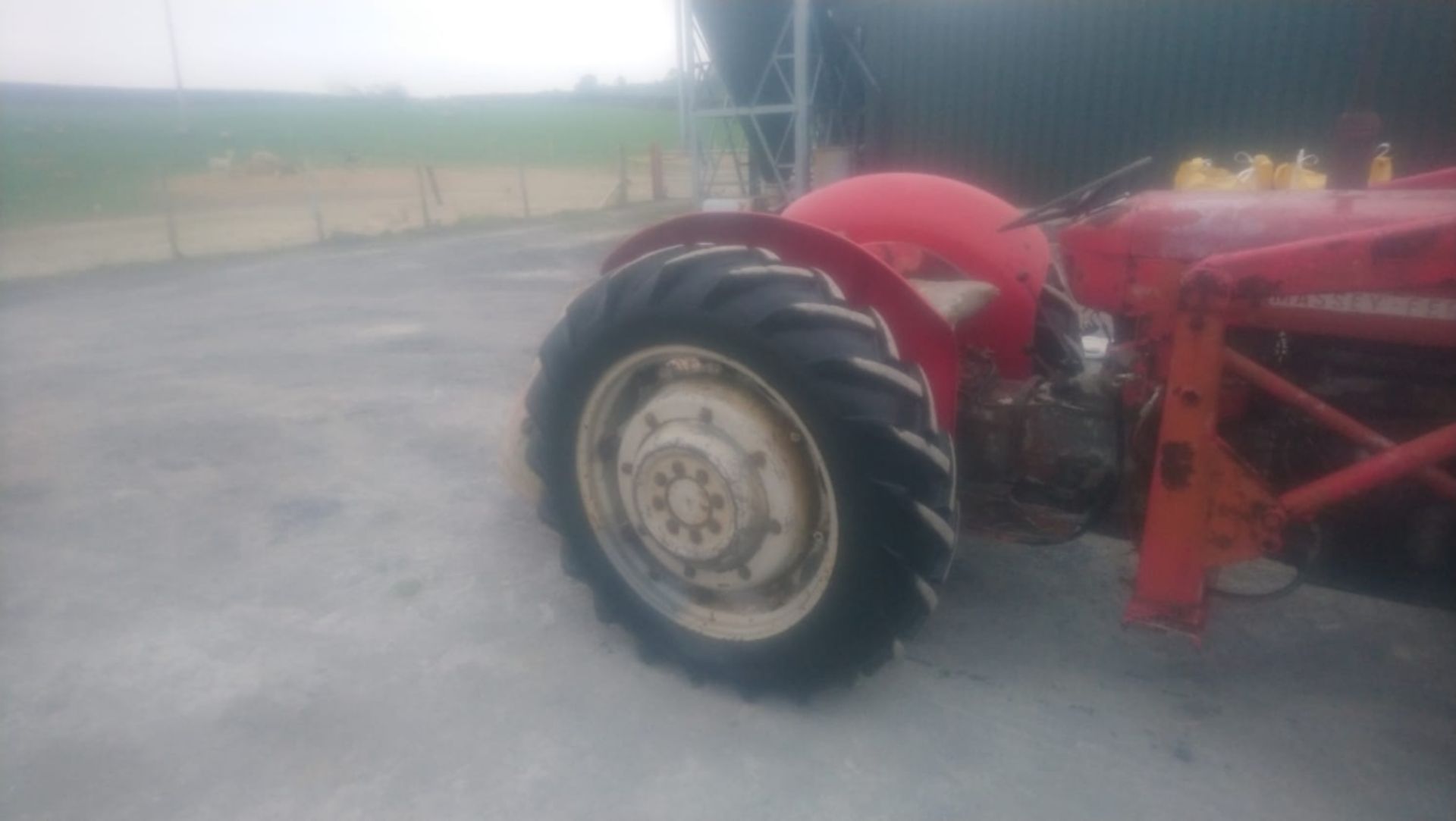 MASSEY FERGUSON 65 TRACTOR WITH LOADER - Image 9 of 9