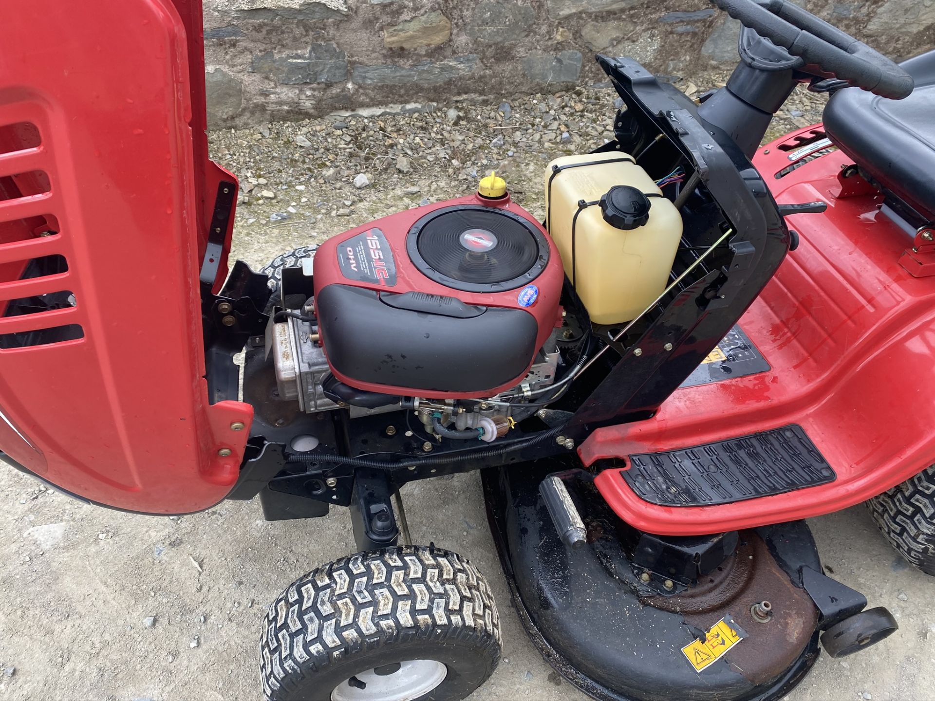 MTD RIDE ON MOWER - Image 8 of 8