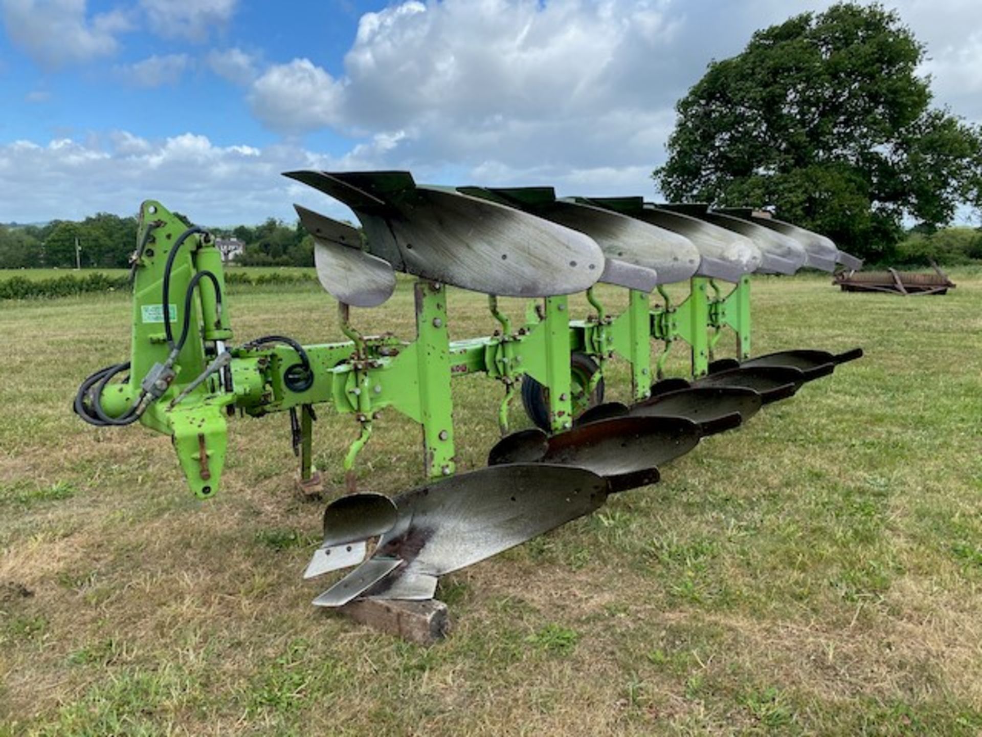 DOWDESWELL DP100 5 FURROW REV PLOUGH