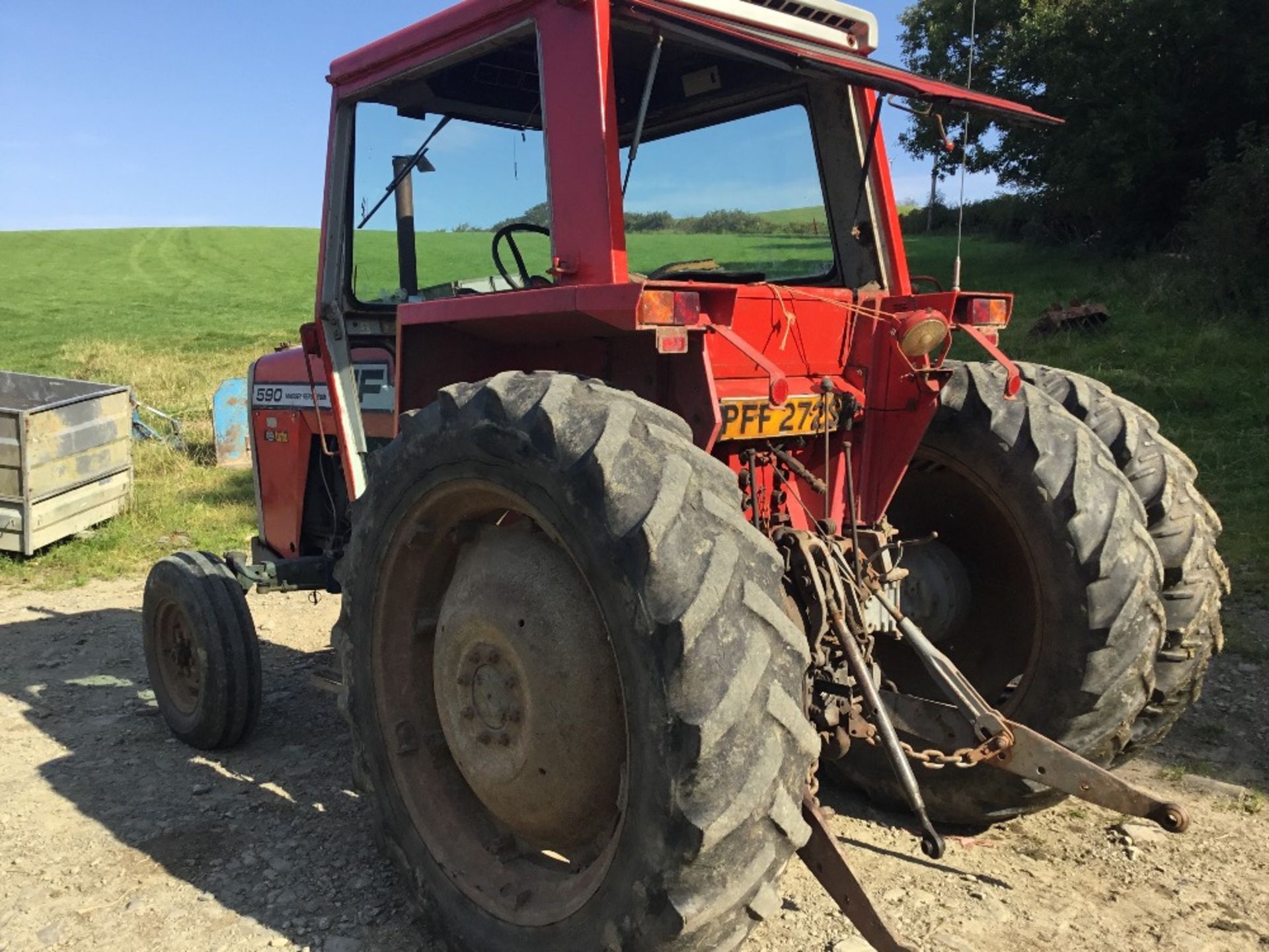 MASSEY FERGUSON 590 TRACTOR - Image 3 of 6