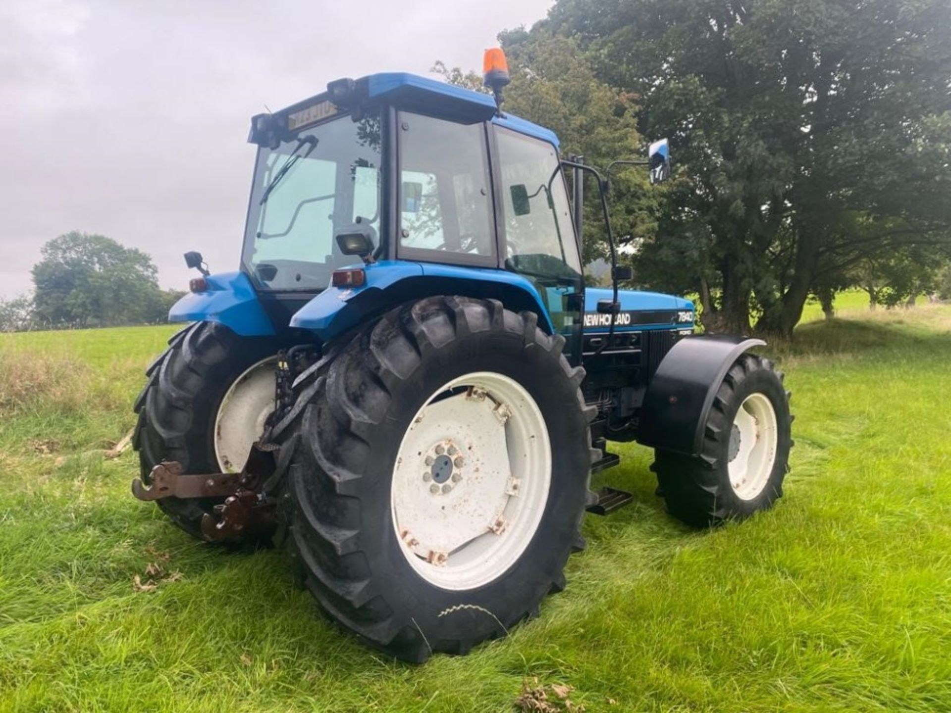 NEW HOLLAND 7840 4WD TRACTOR - Image 8 of 17