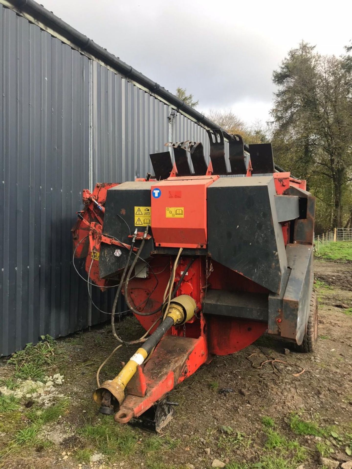 KUHN 3560 STRAWBEDDER - Image 3 of 3